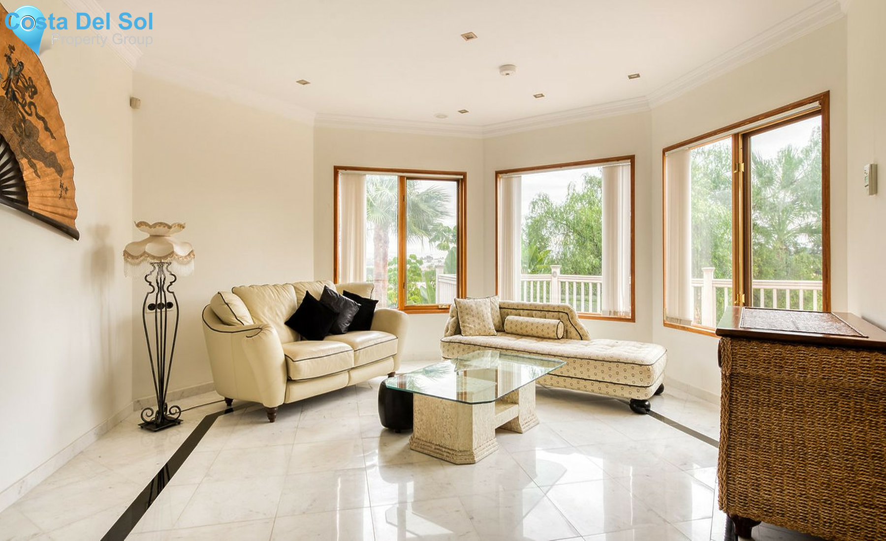 House in El Paraiso-1505741