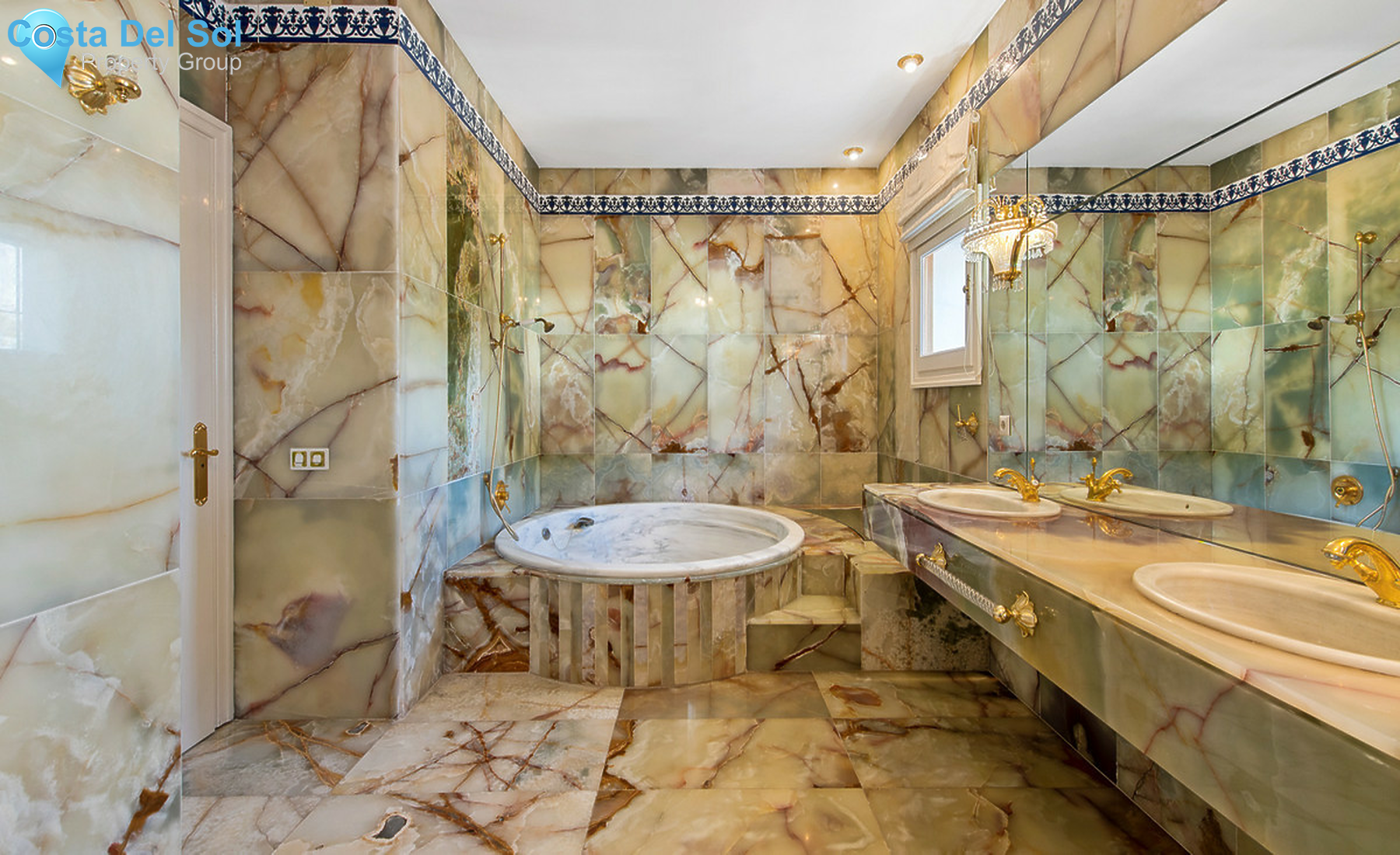 House in Guadalmina Baja-1560190