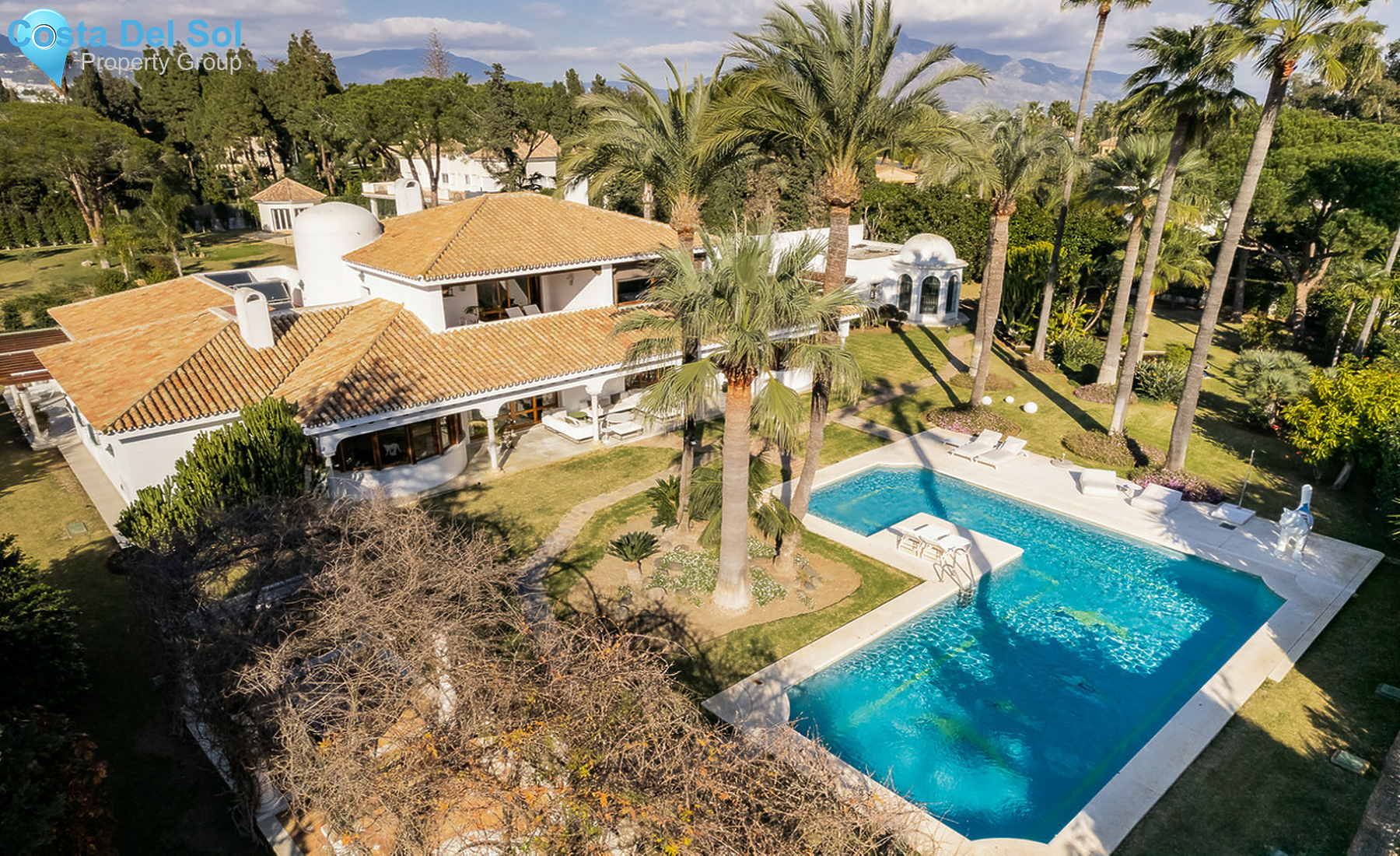 House in Guadalmina Baja-1560192