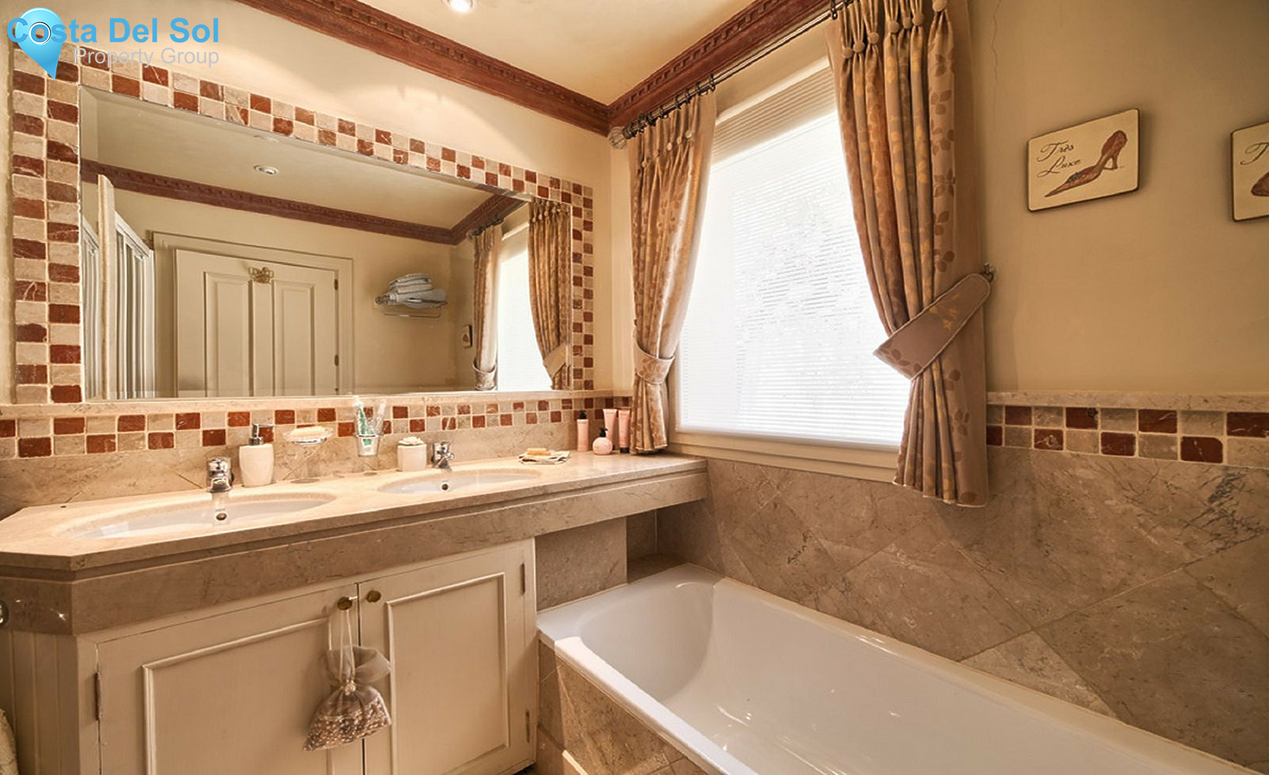 House in La Quinta-1508210