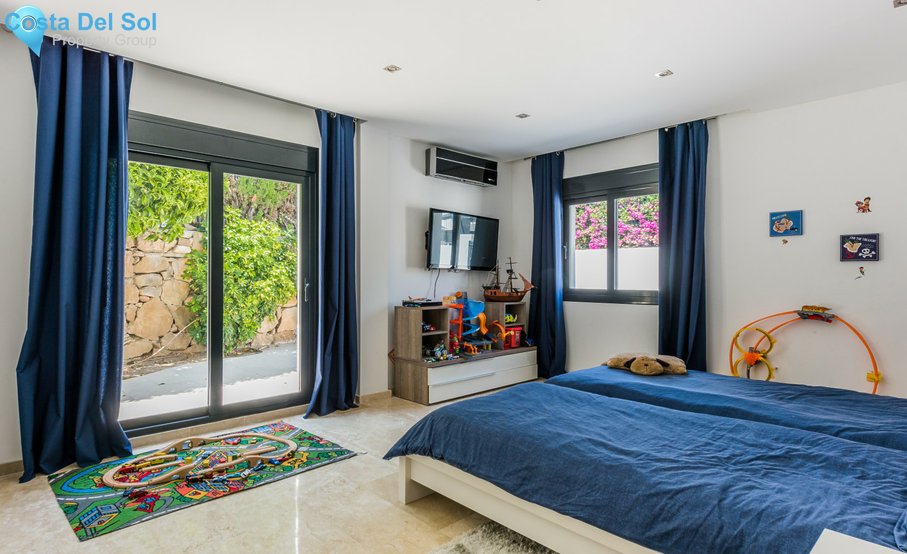 House in Las Brisas-1331594