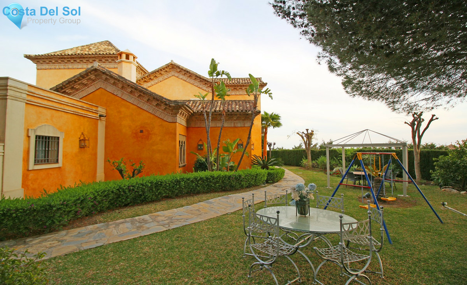 House in Marbella-1350065