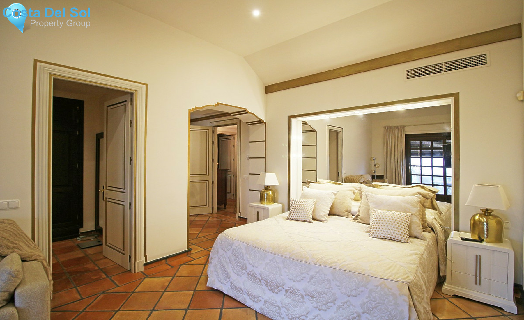 House in Marbella-1350050