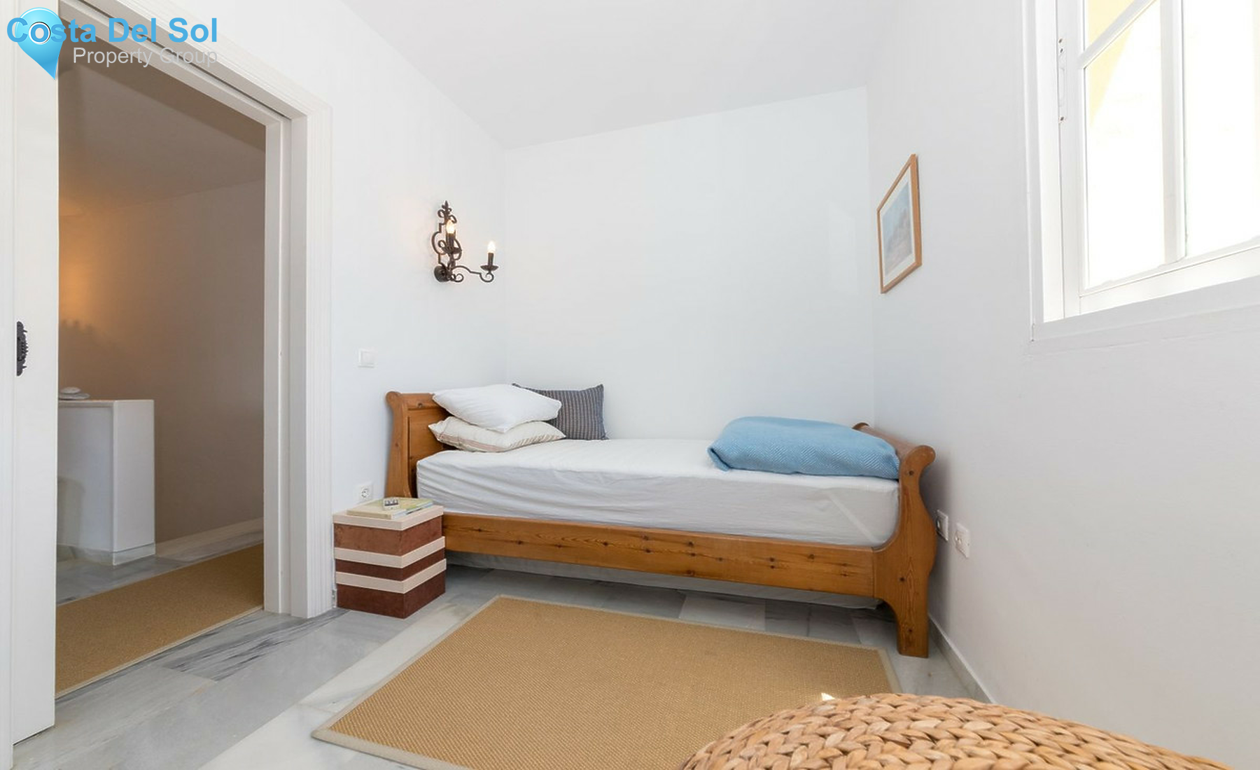 House in New Golden Mile-1454913