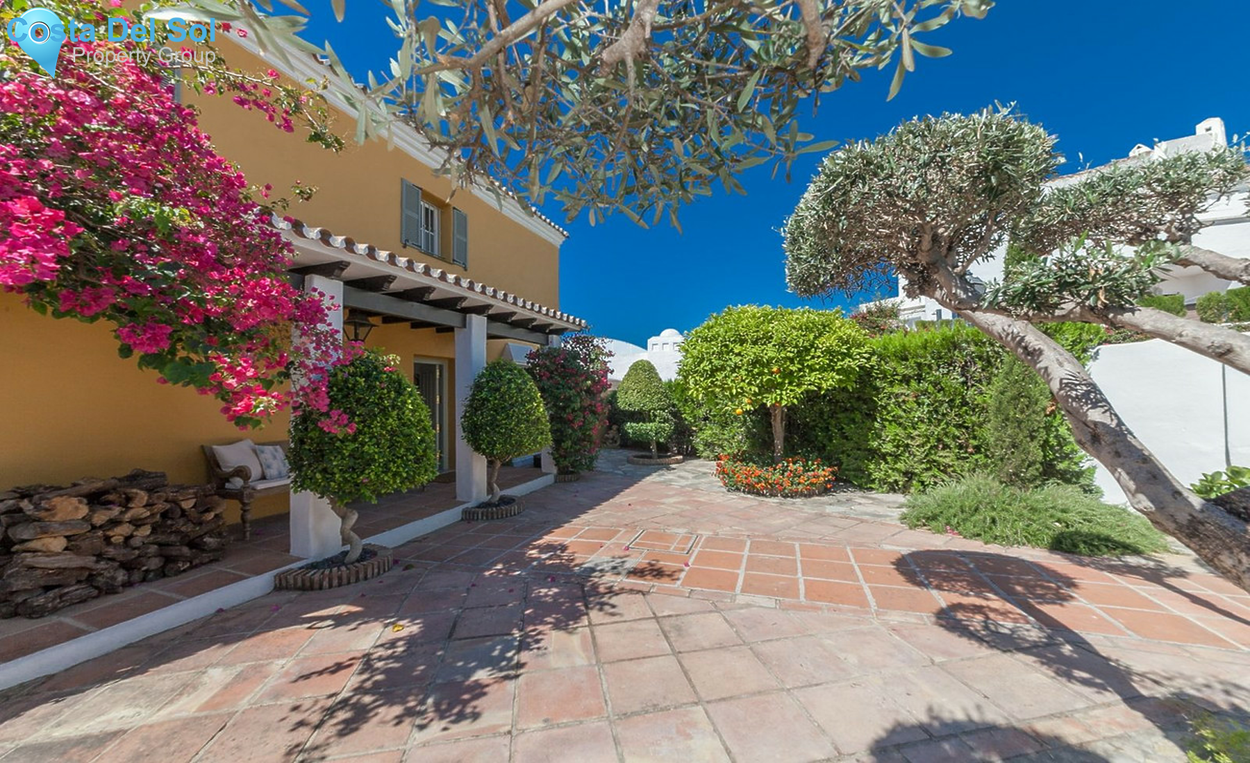 House in New Golden Mile-1454904