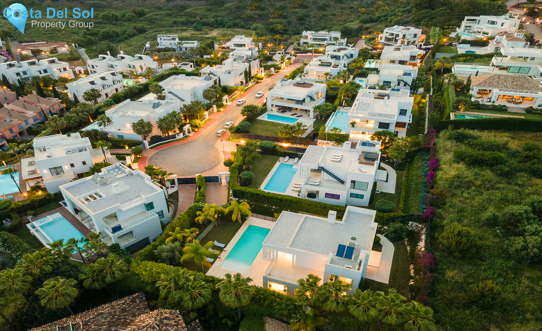 House in Nueva Andalucía-1235550