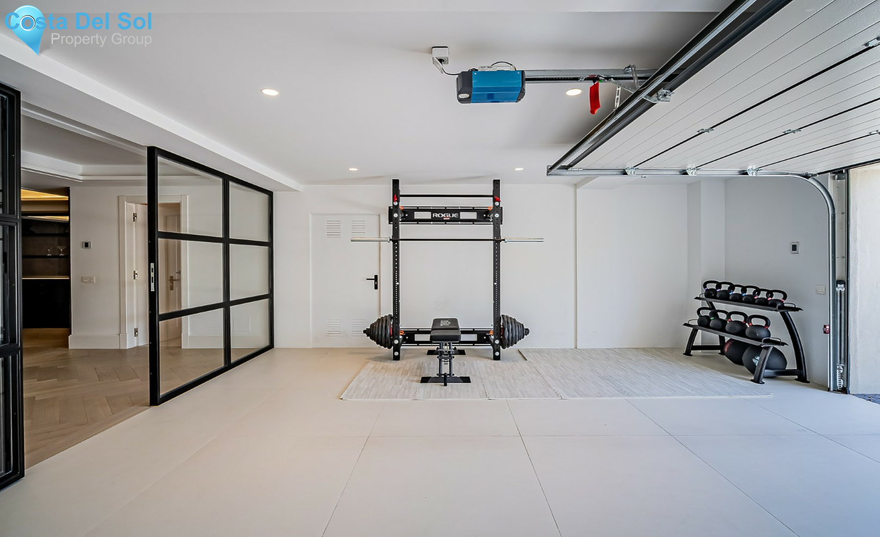 House in Nueva Andalucía-1243548