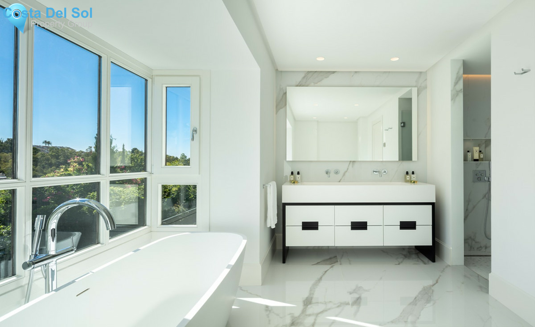 House in Nueva Andalucía-1243553