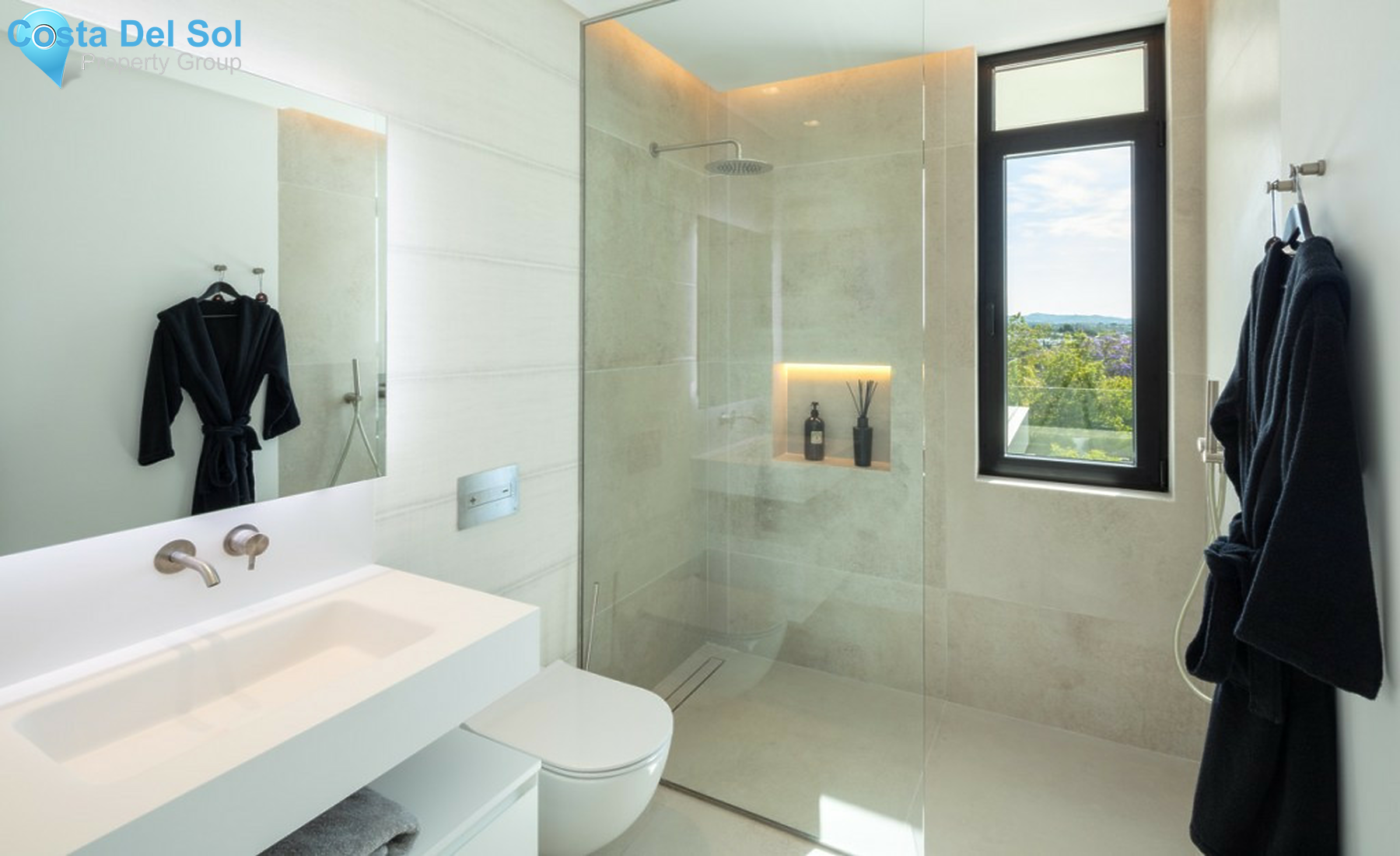 House in Nueva Andalucía-1256866