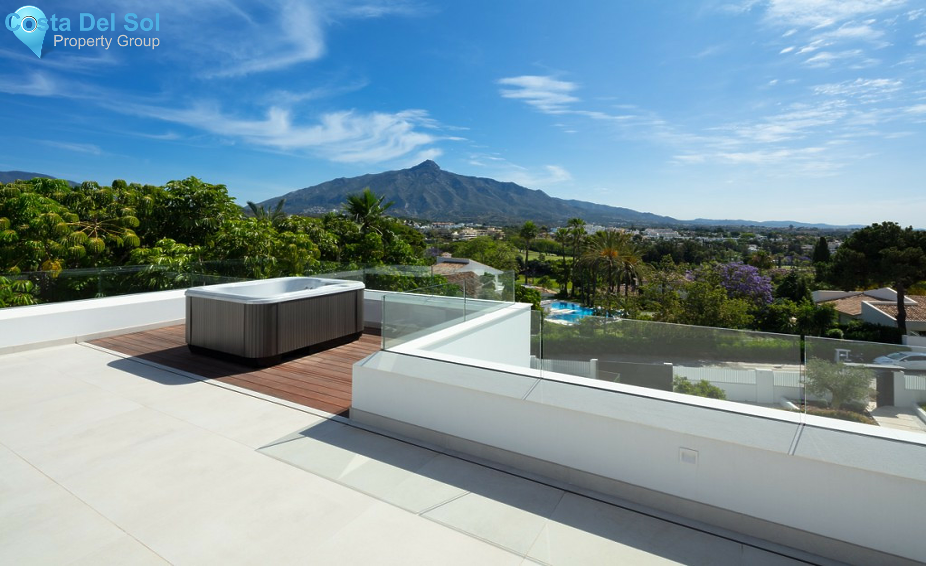 House in Nueva Andalucía-1256869