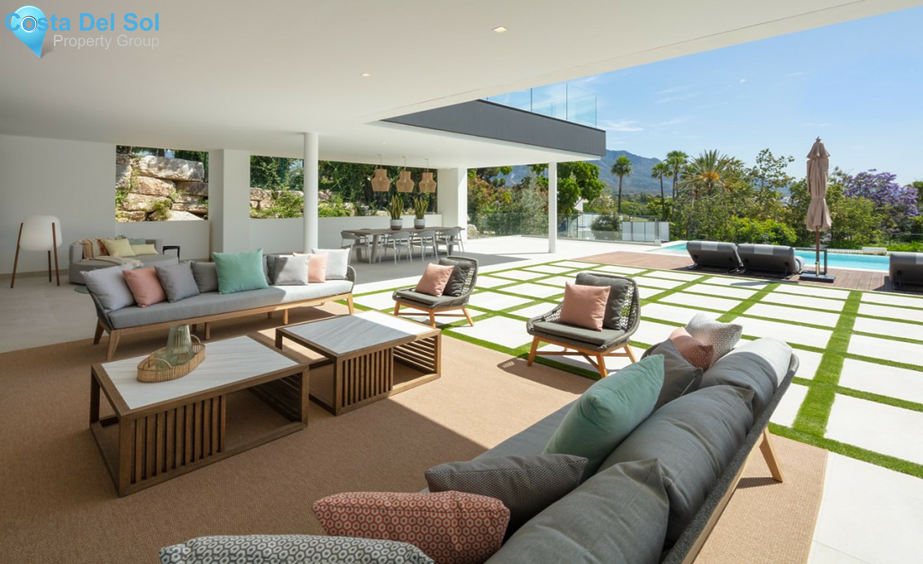 House in Nueva Andalucía-1256872