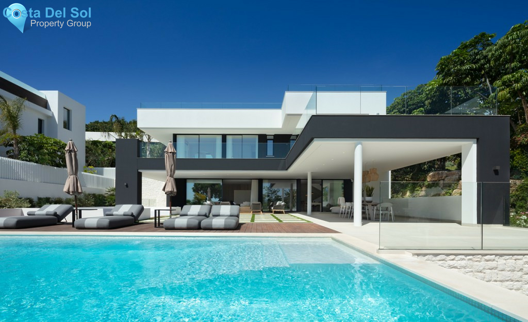 House in Nueva Andalucía-1256874