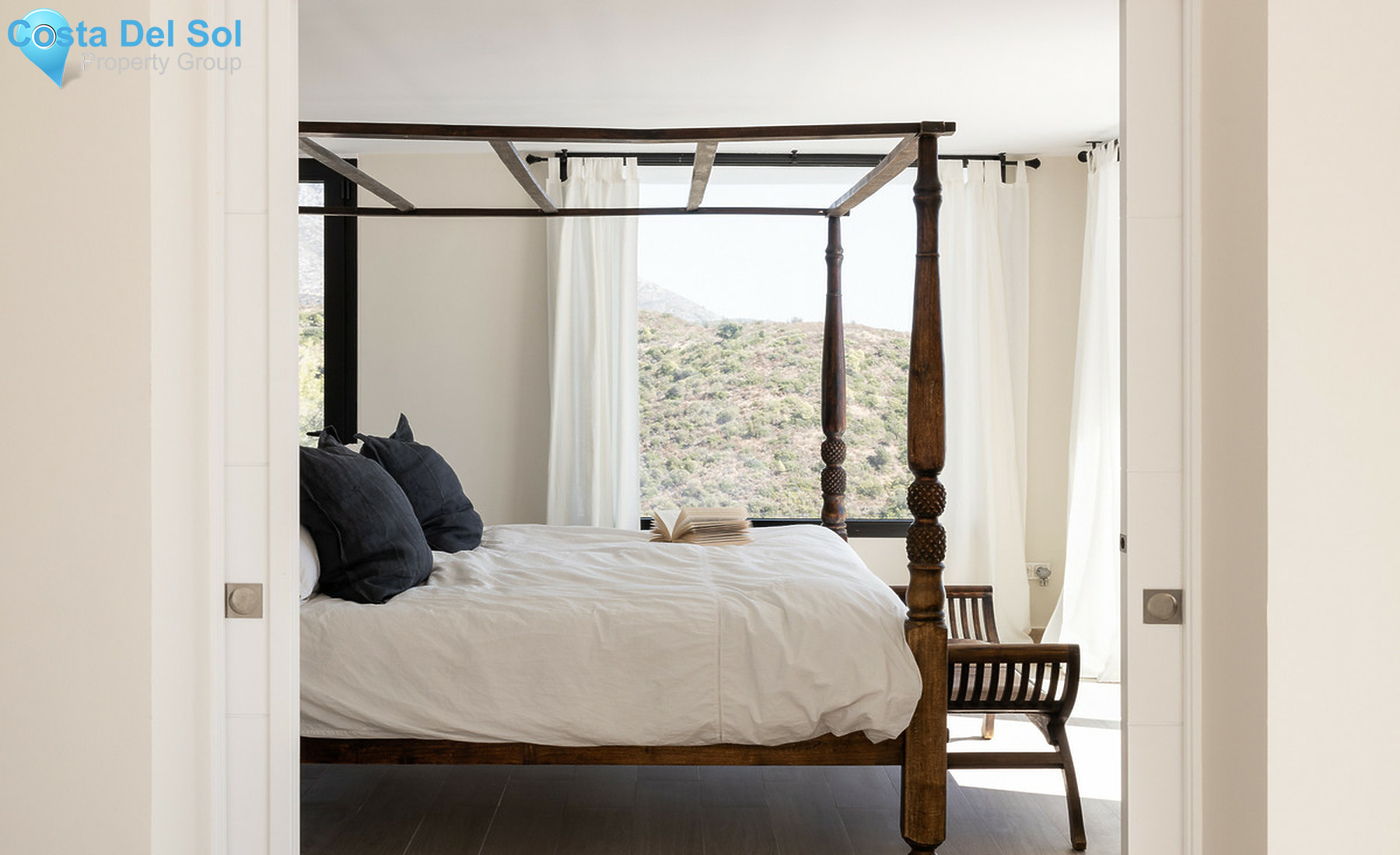 House in Nueva Andalucía-1302536