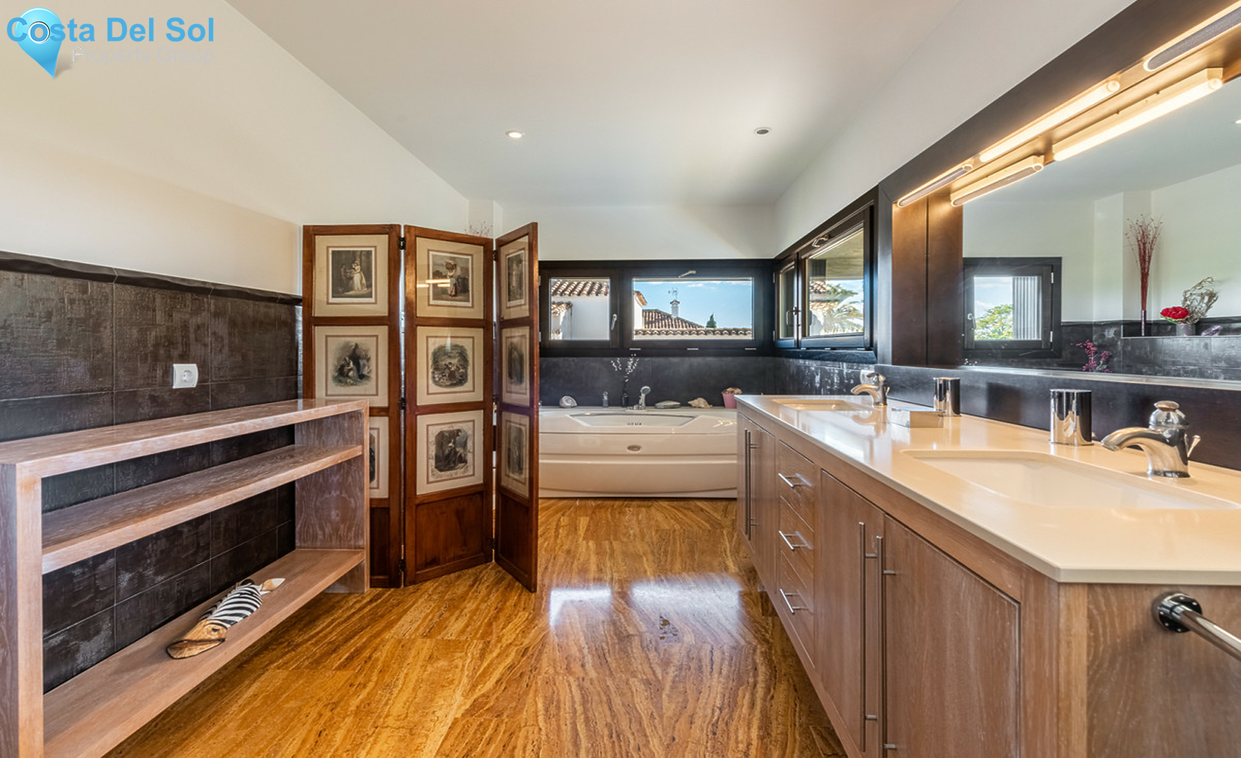 House in Nueva Andalucía-1323536