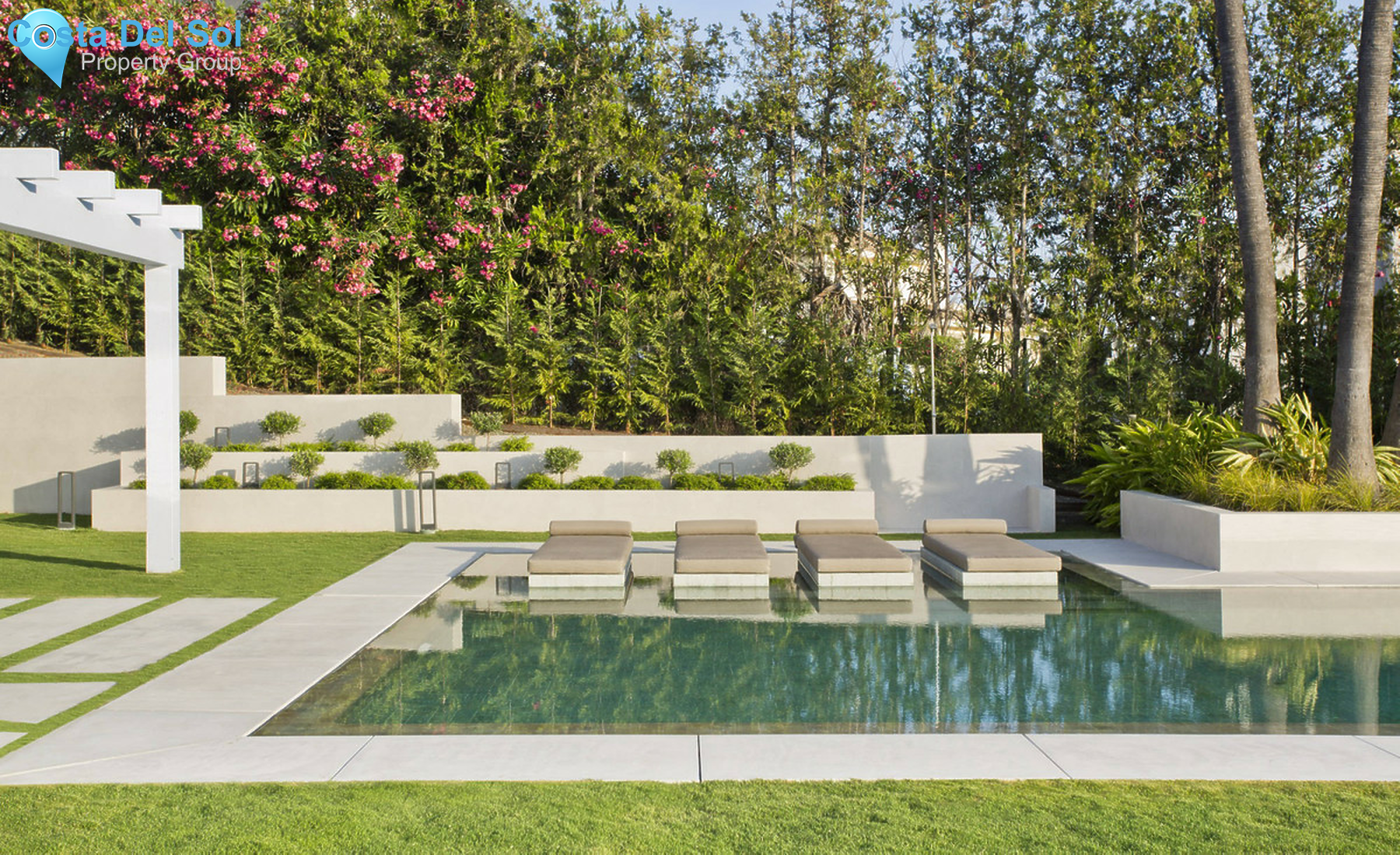 House in Nueva Andalucía-1372335