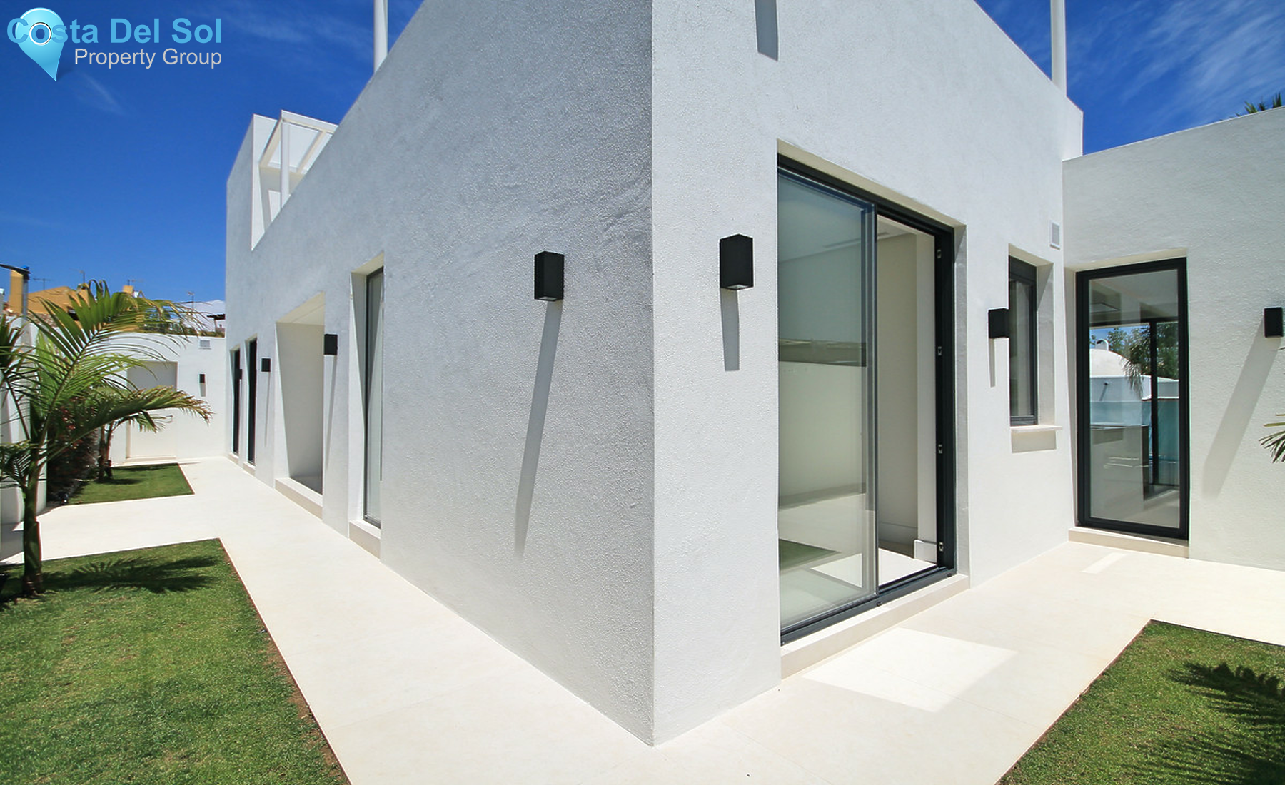 House in Nueva Andalucía