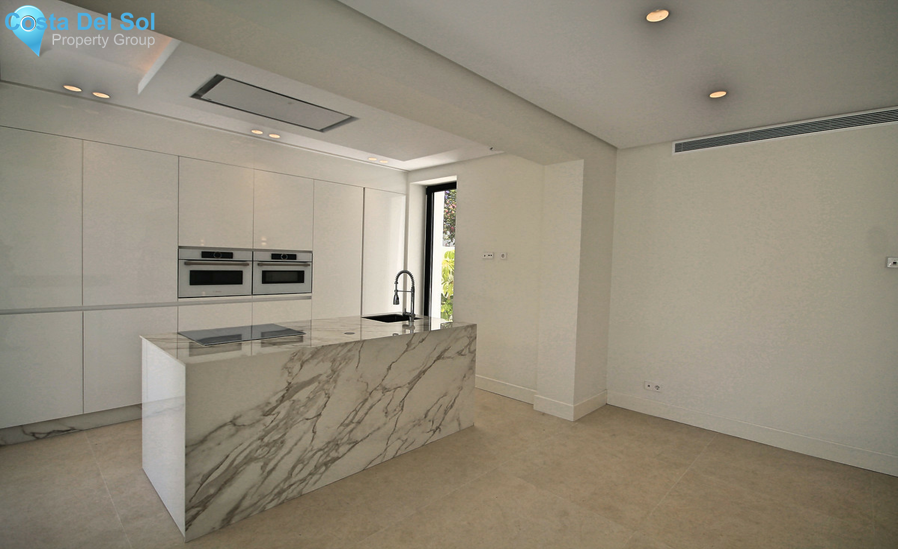 House in Nueva Andalucía-1437199