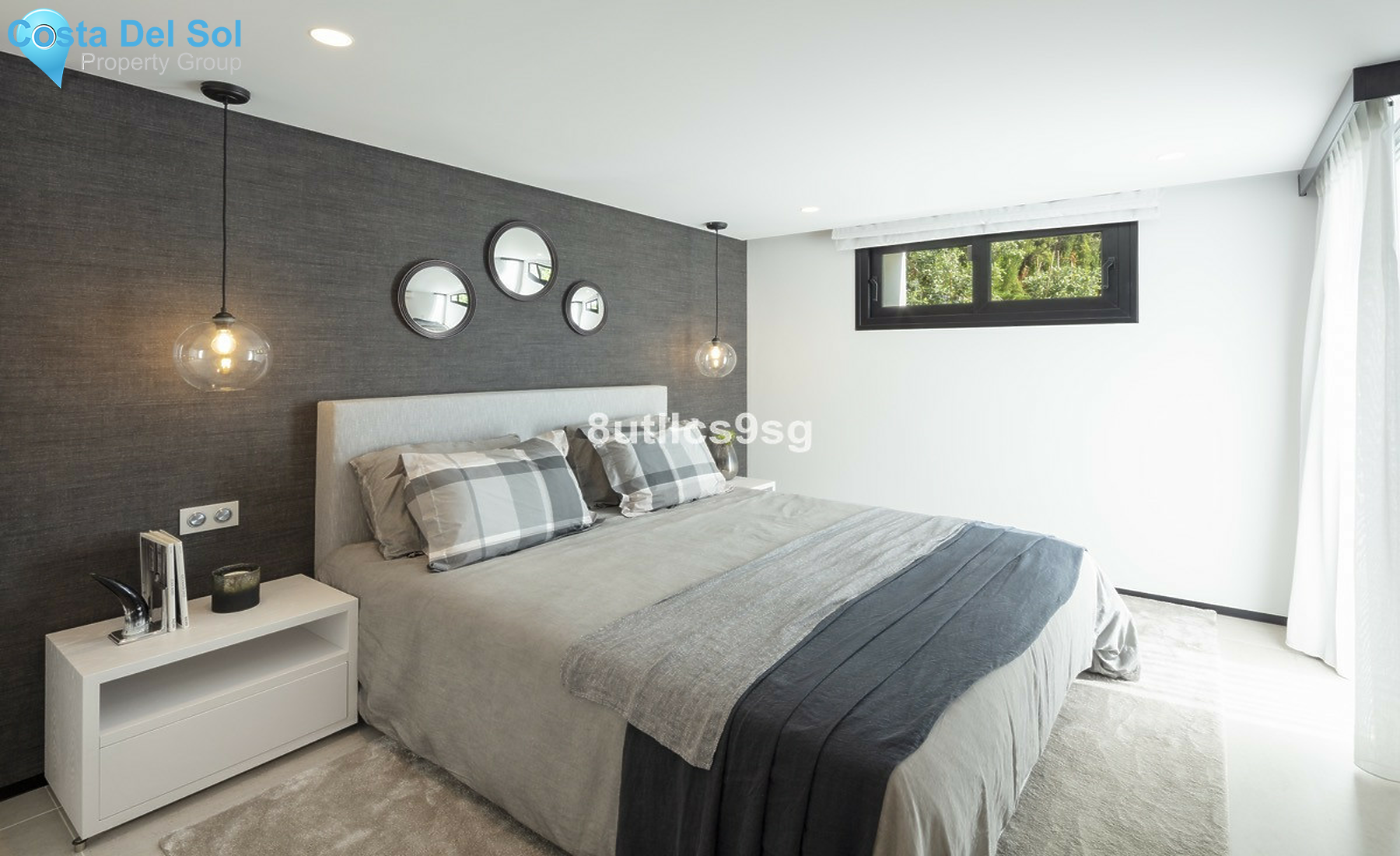 House in Nueva Andalucía-1501662