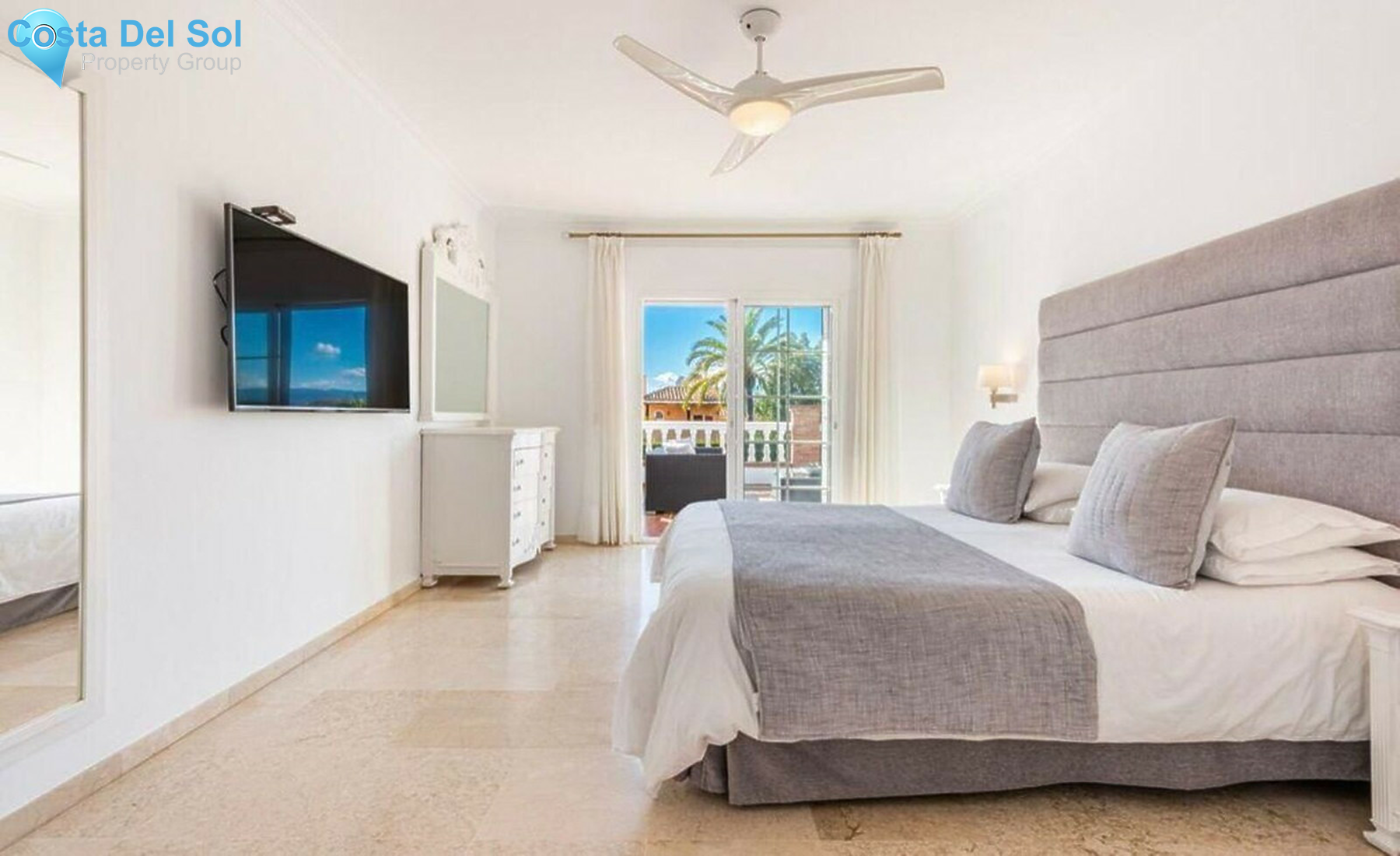 House in Nueva Andalucía-1525768