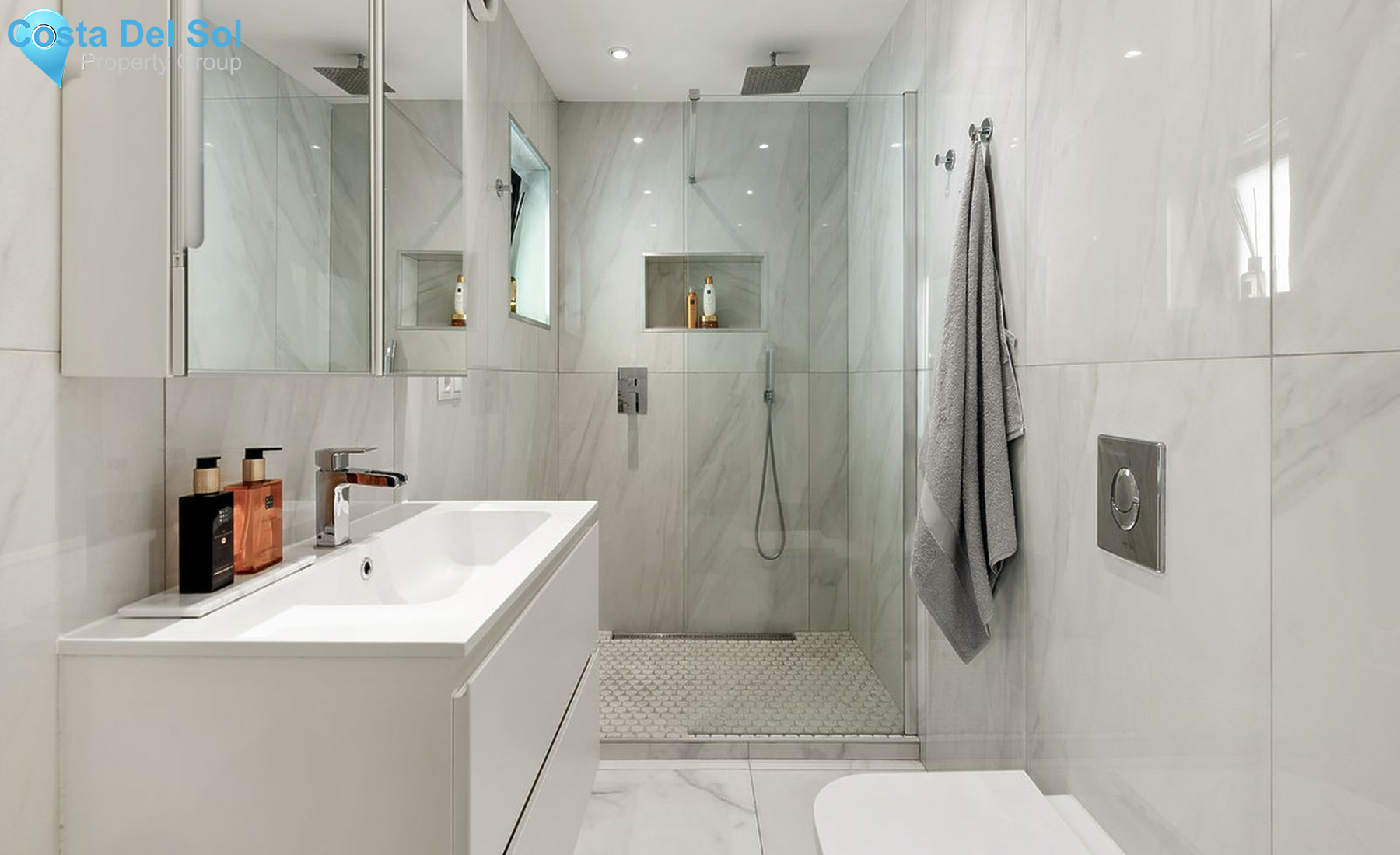 House in Nueva Andalucía-1537238