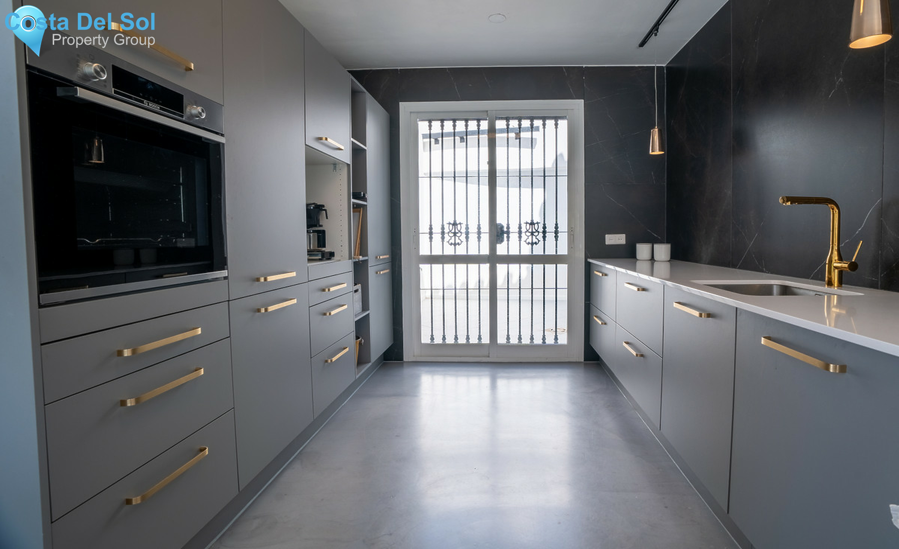 House in Riviera del Sol-1438548