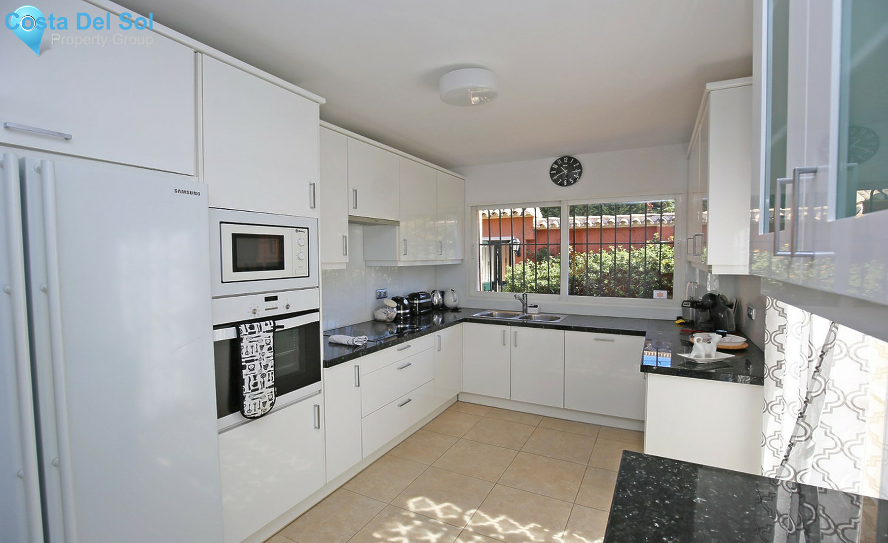 House in Sierra Blanca-1416102