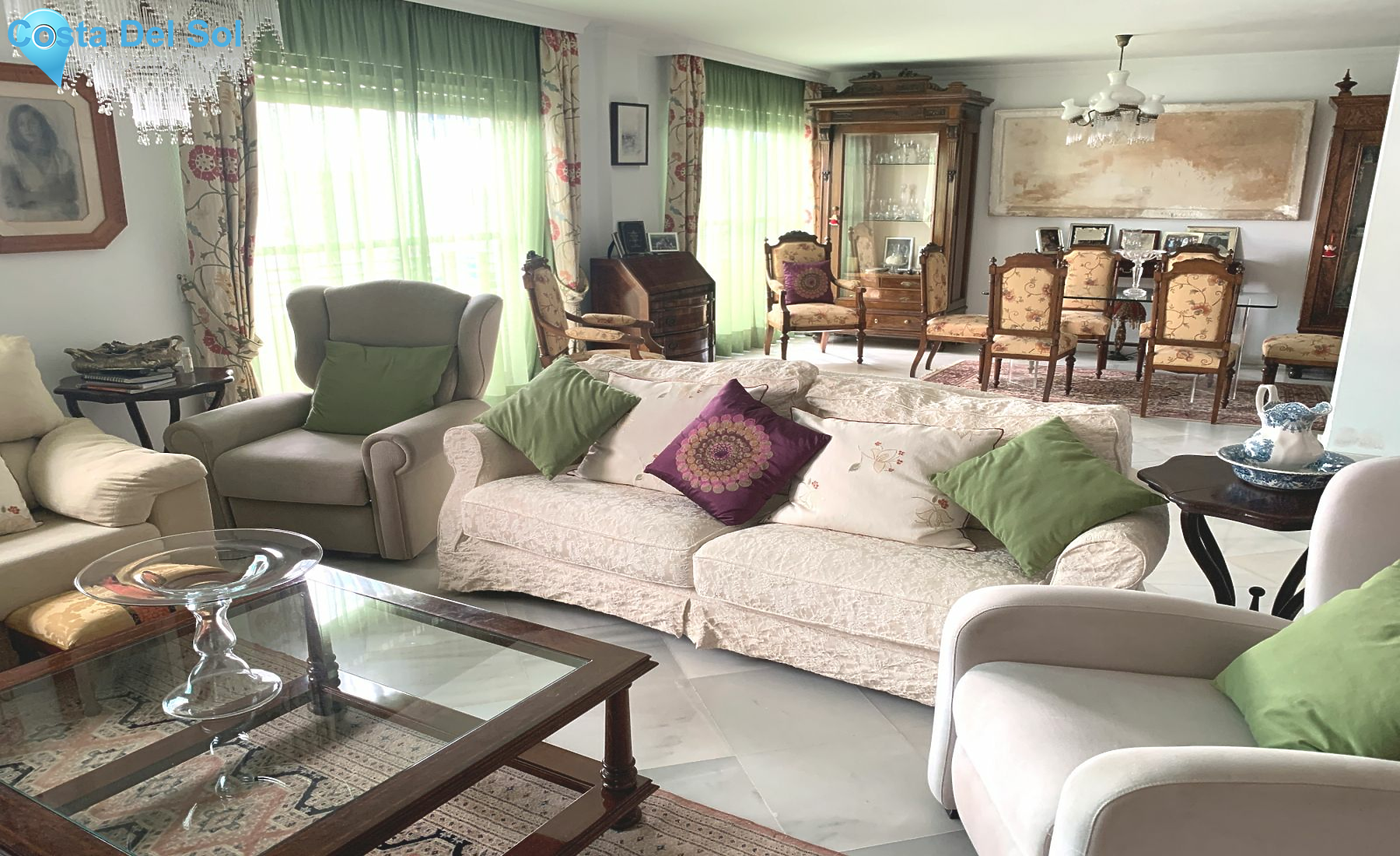 Middle Floor Apartment in Estepona-1395017