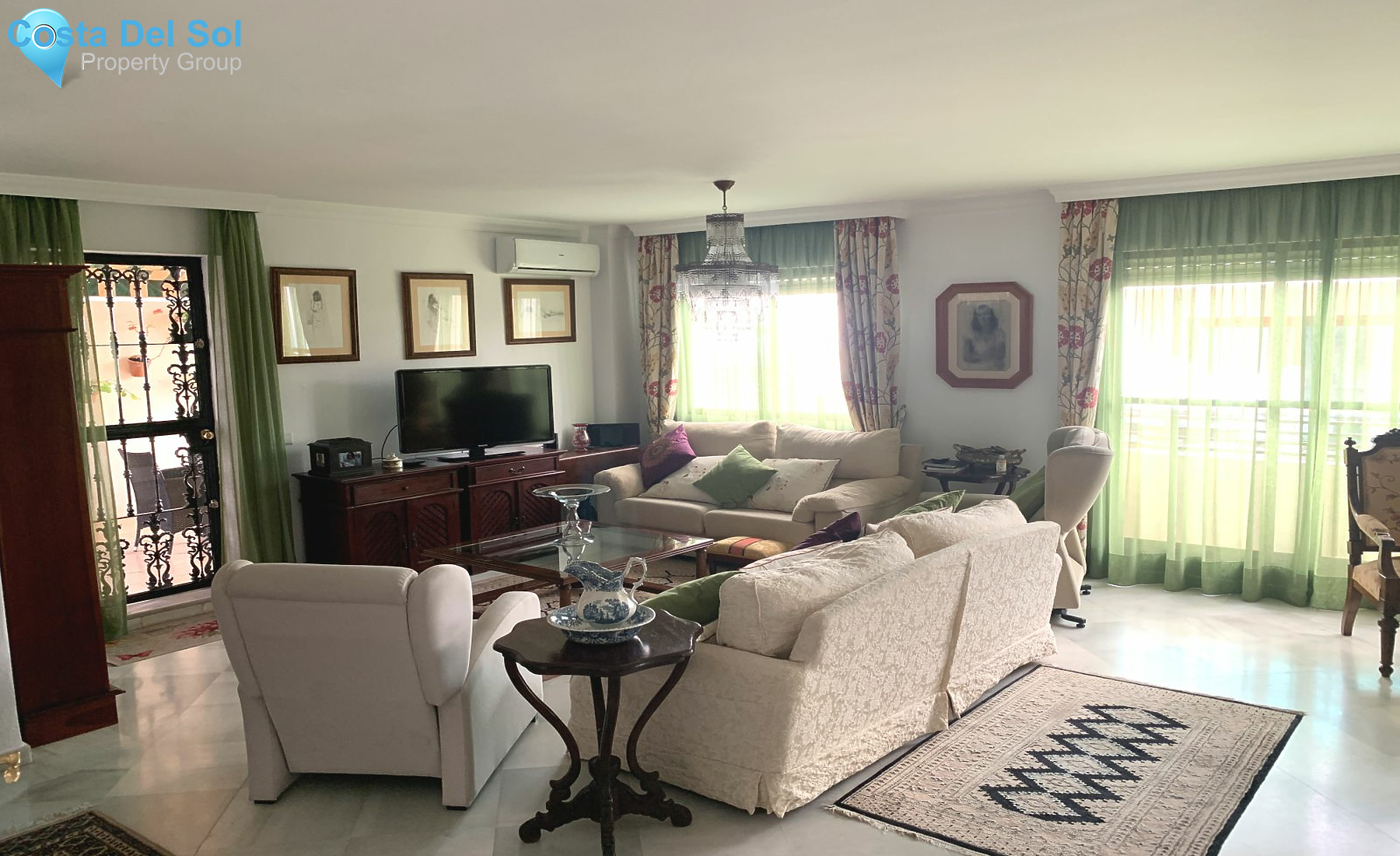 Middle Floor Apartment in Estepona-1395018