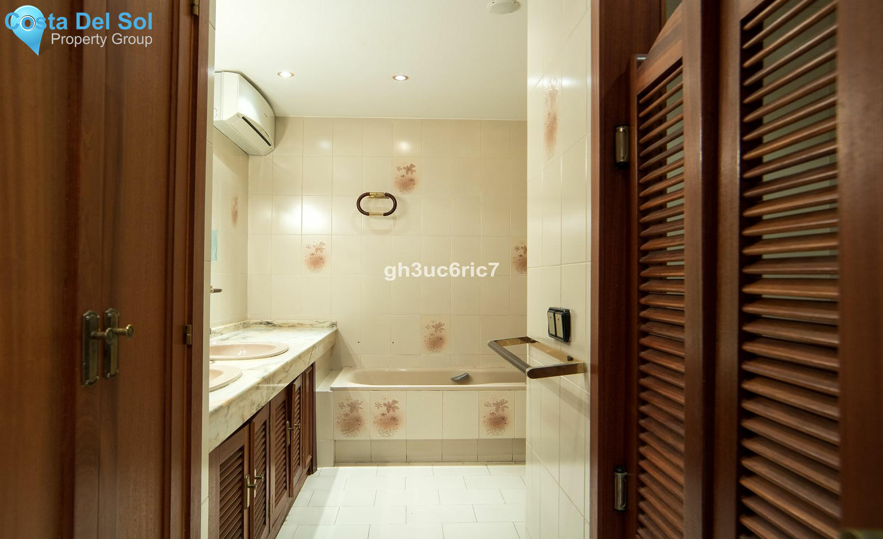 Middle Floor Apartment in Fuengirola-1218634