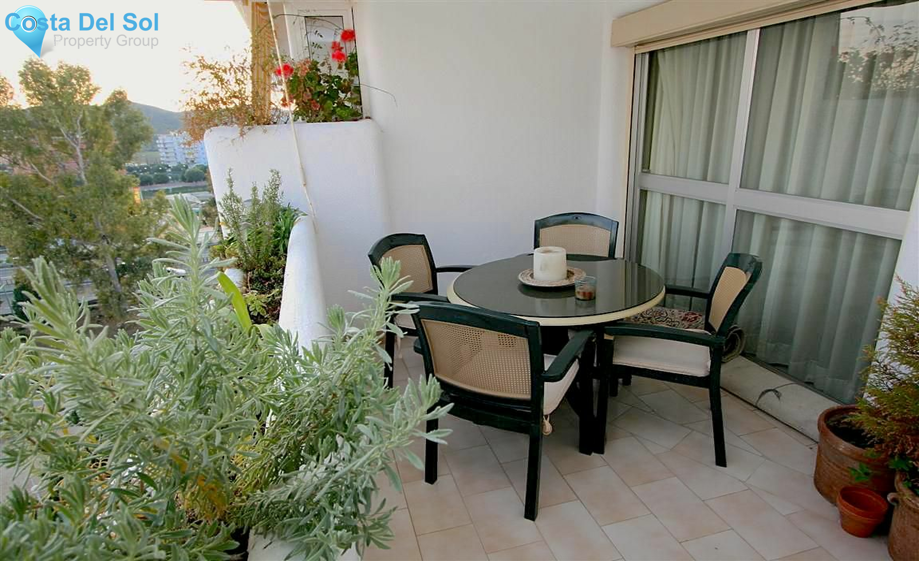 Middle Floor Apartment in Fuengirola-1229142
