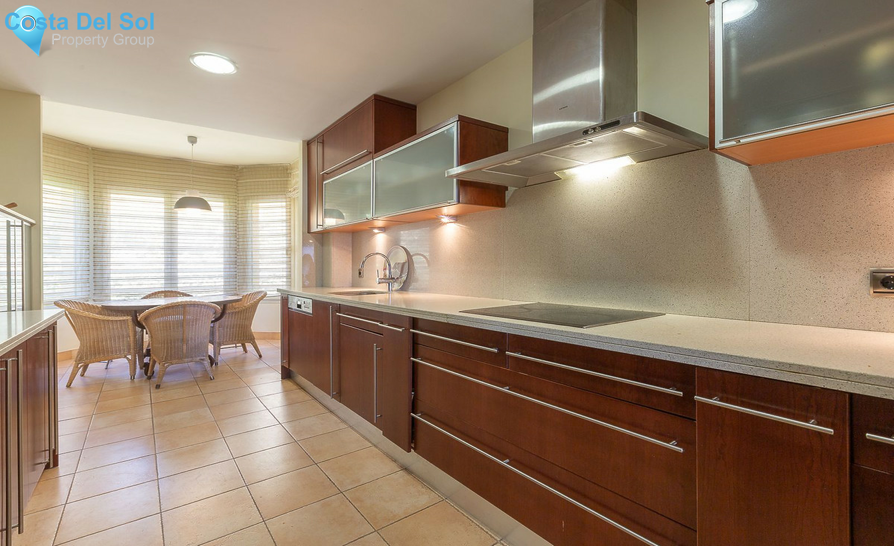 Middle Floor Apartment in Marbella-1406249