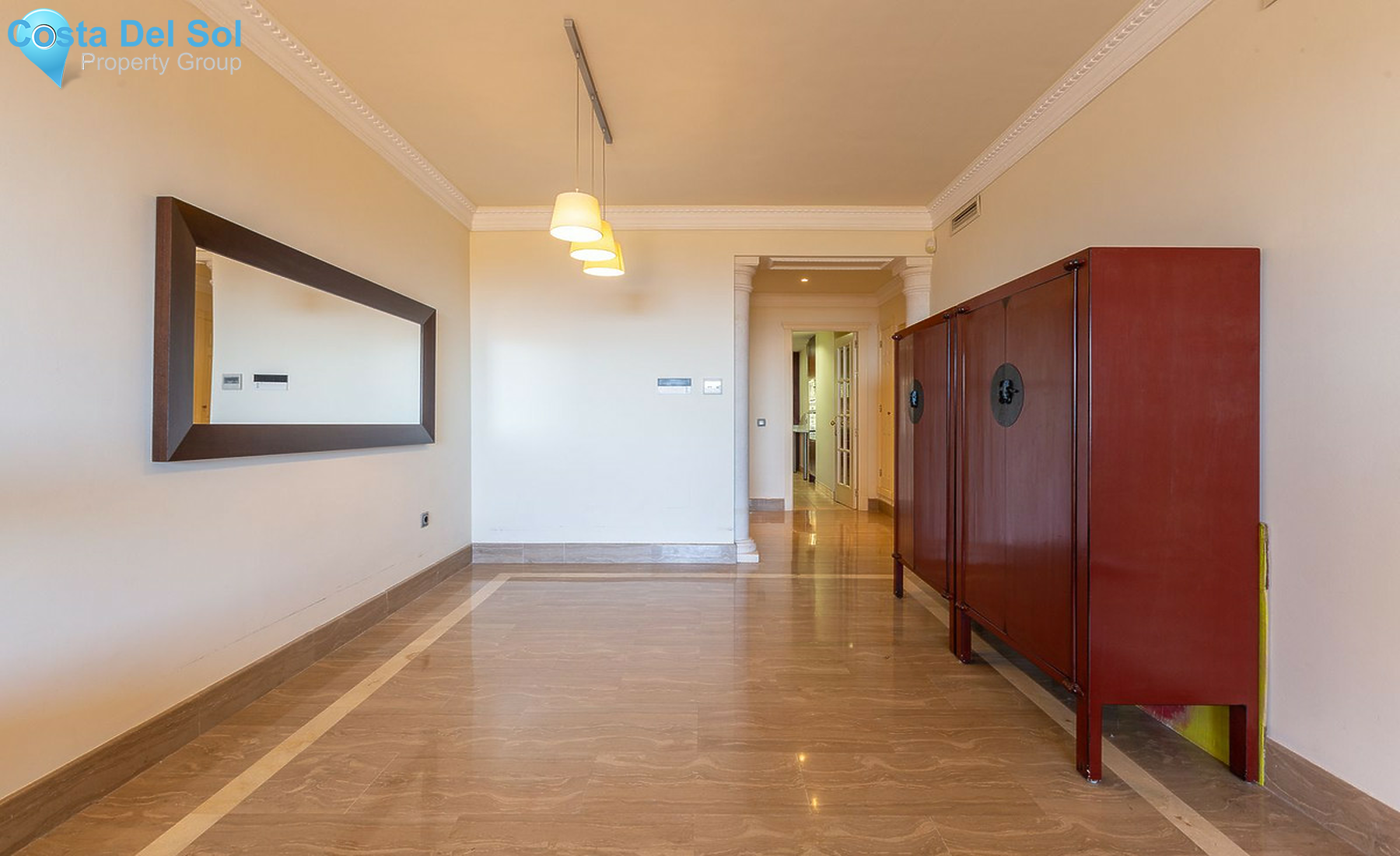 Middle Floor Apartment in Marbella-1406253