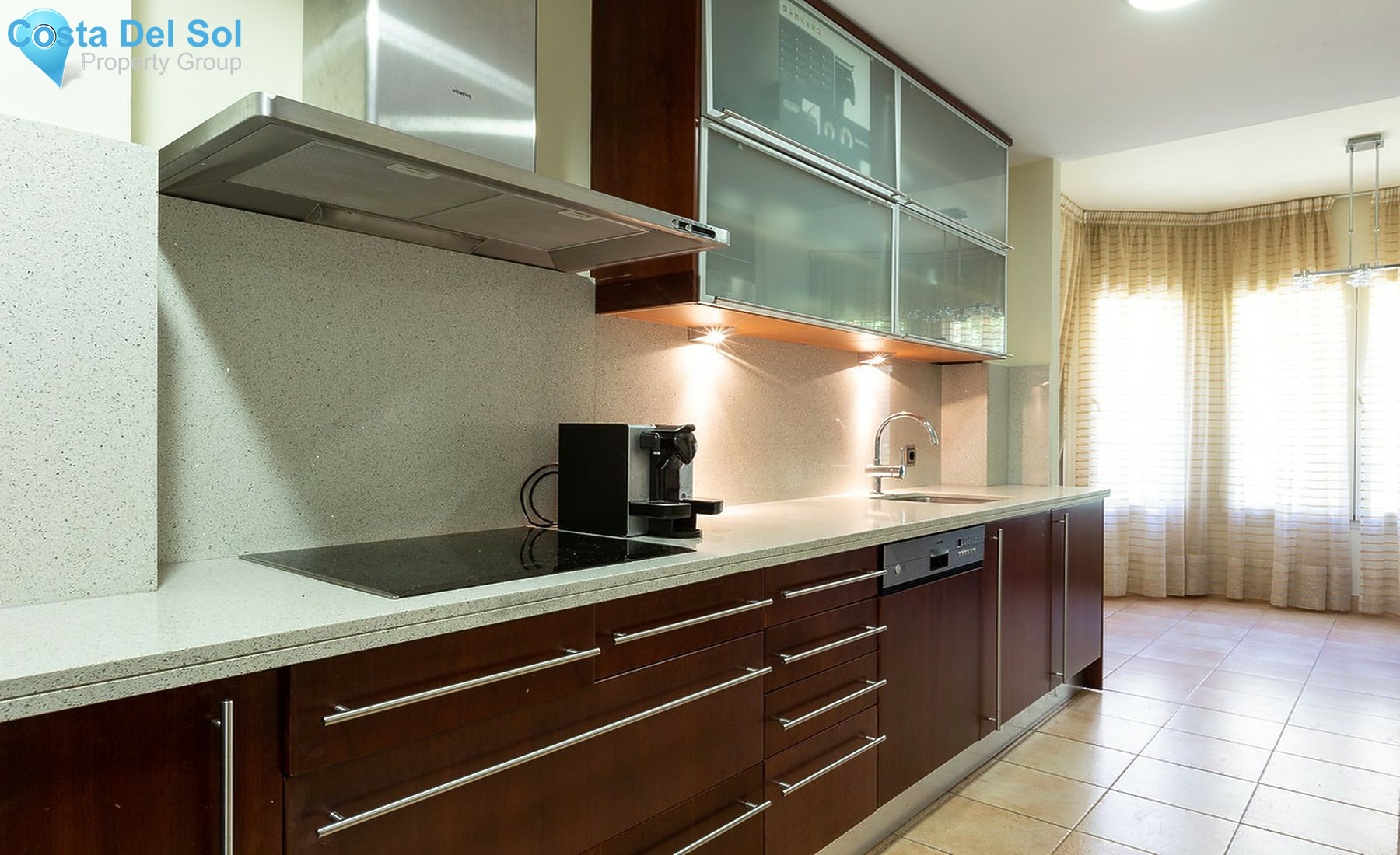 Middle Floor Apartment in Marbella-1406242