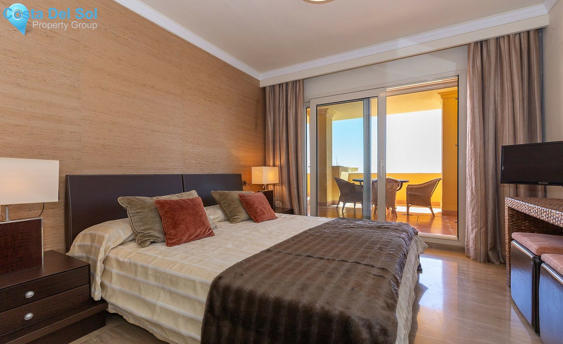 Middle Floor Apartment in Marbella-1406243
