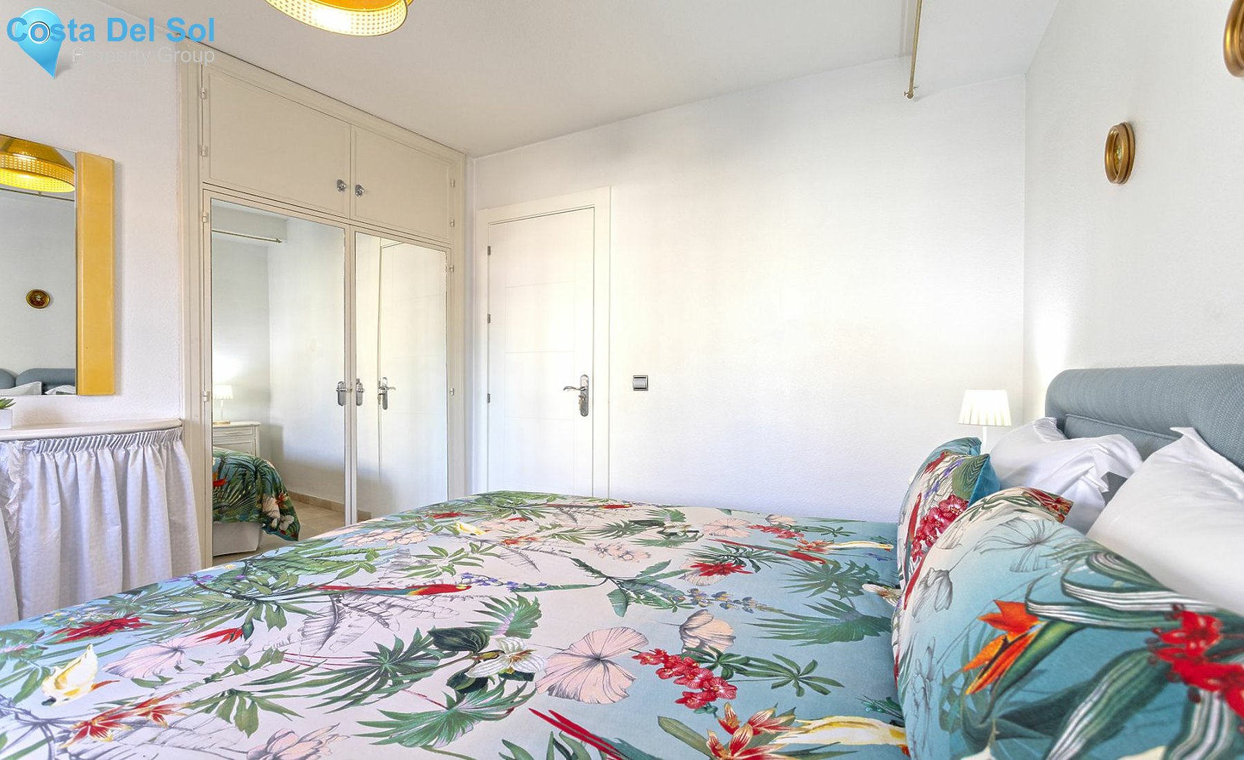 Middle Floor Apartment in Marbella-1195417