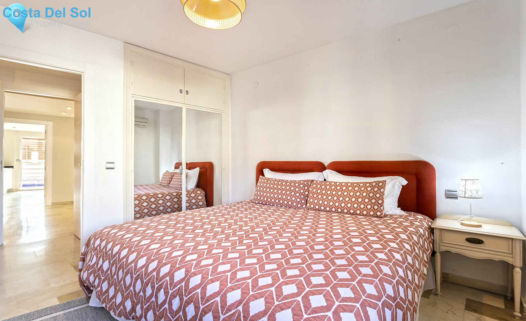 Middle Floor Apartment in Marbella-1195420