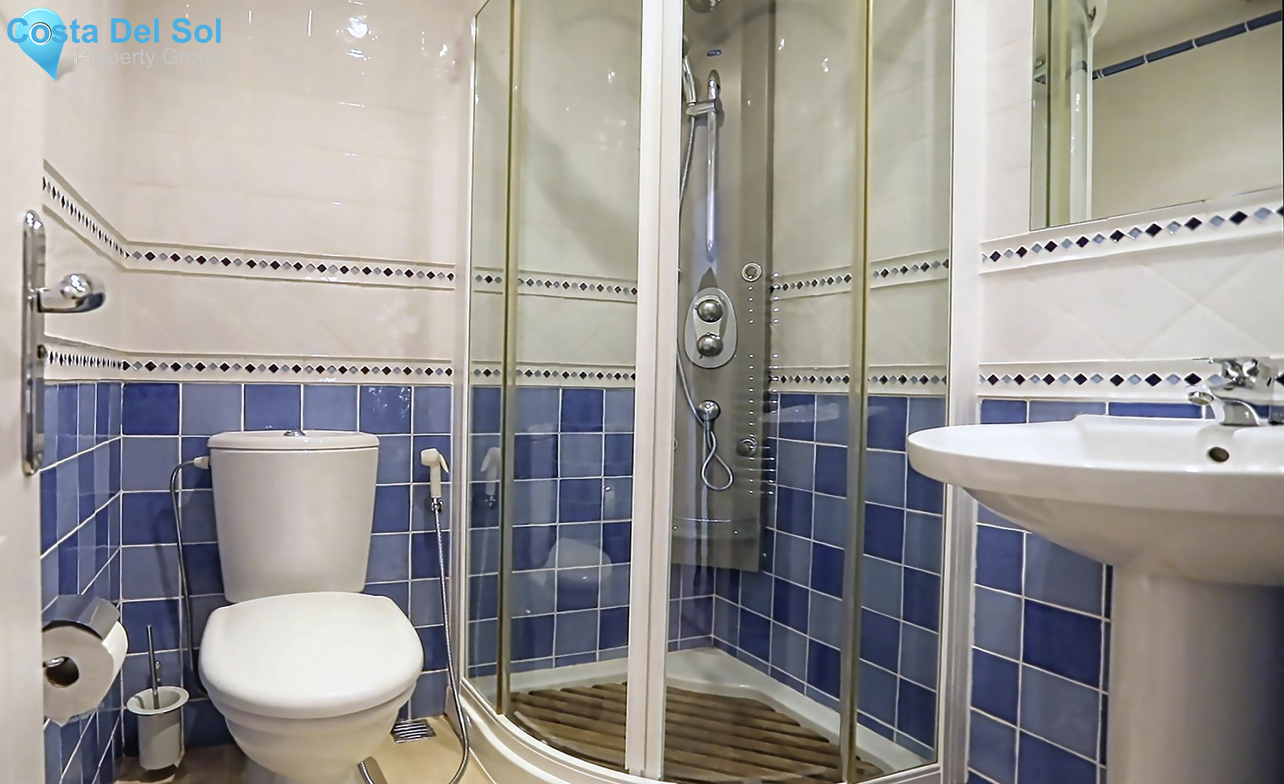 Middle Floor Apartment in Marbella-1195421
