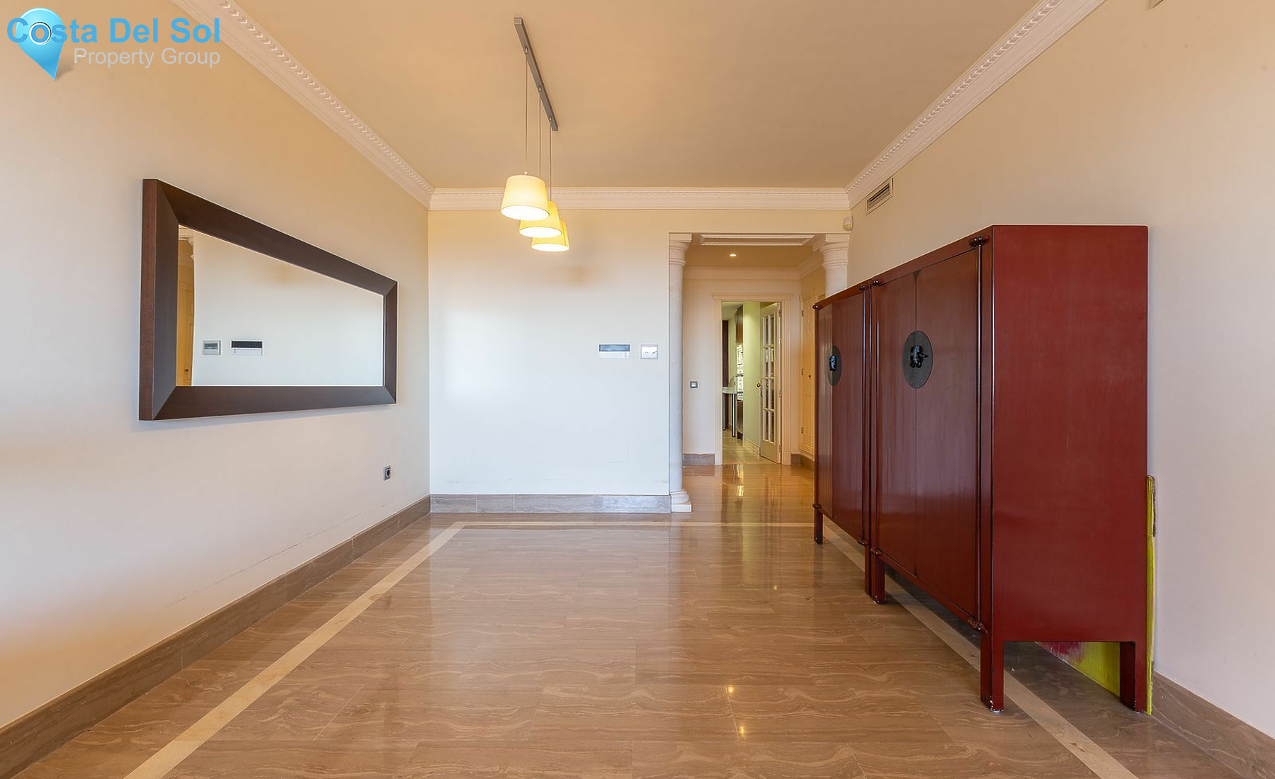 Middle Floor Apartment in Marbella-1554099