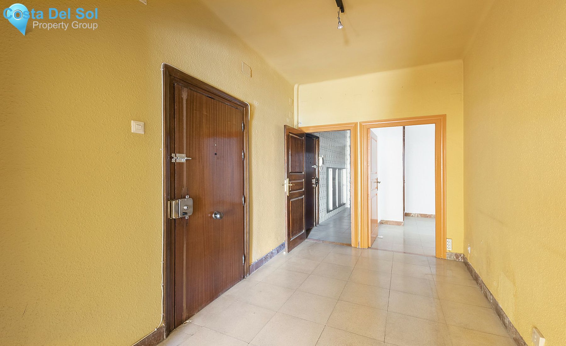 Middle Floor Apartment in Málaga-1265174