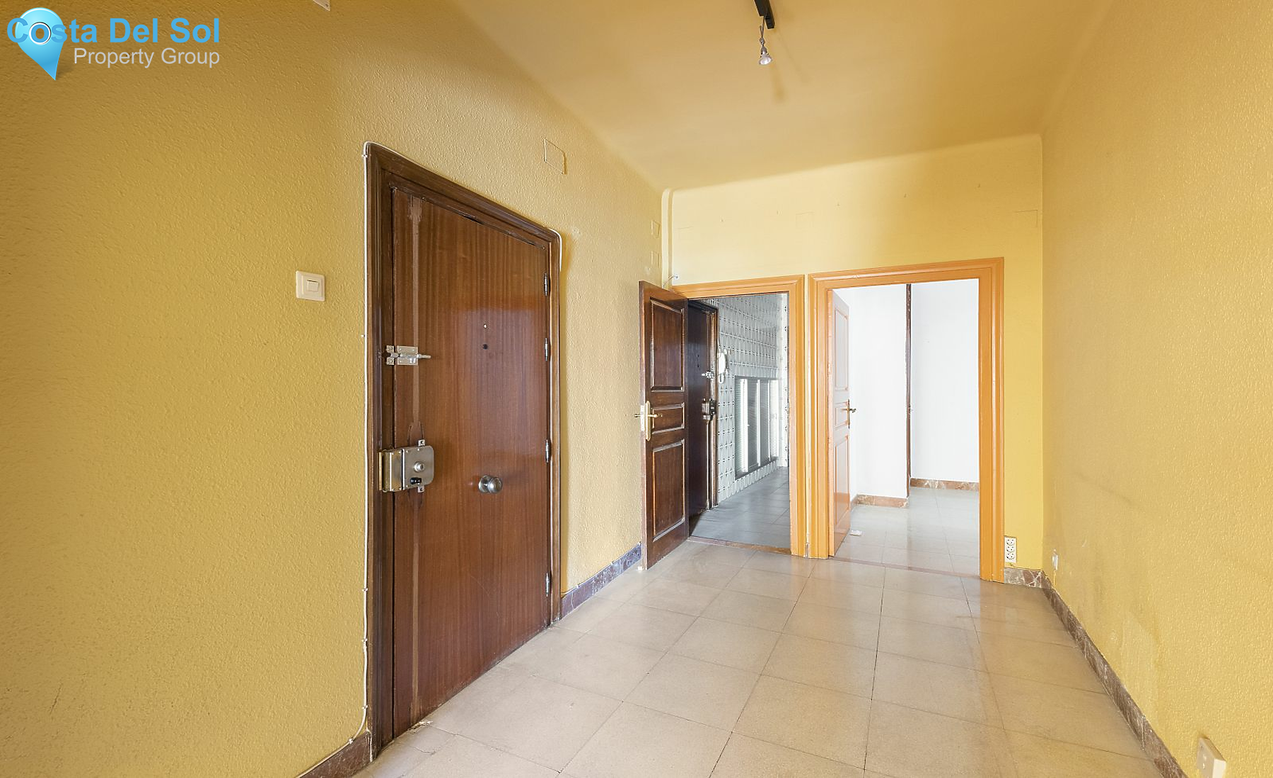 Middle Floor Apartment in Málaga-1177232
