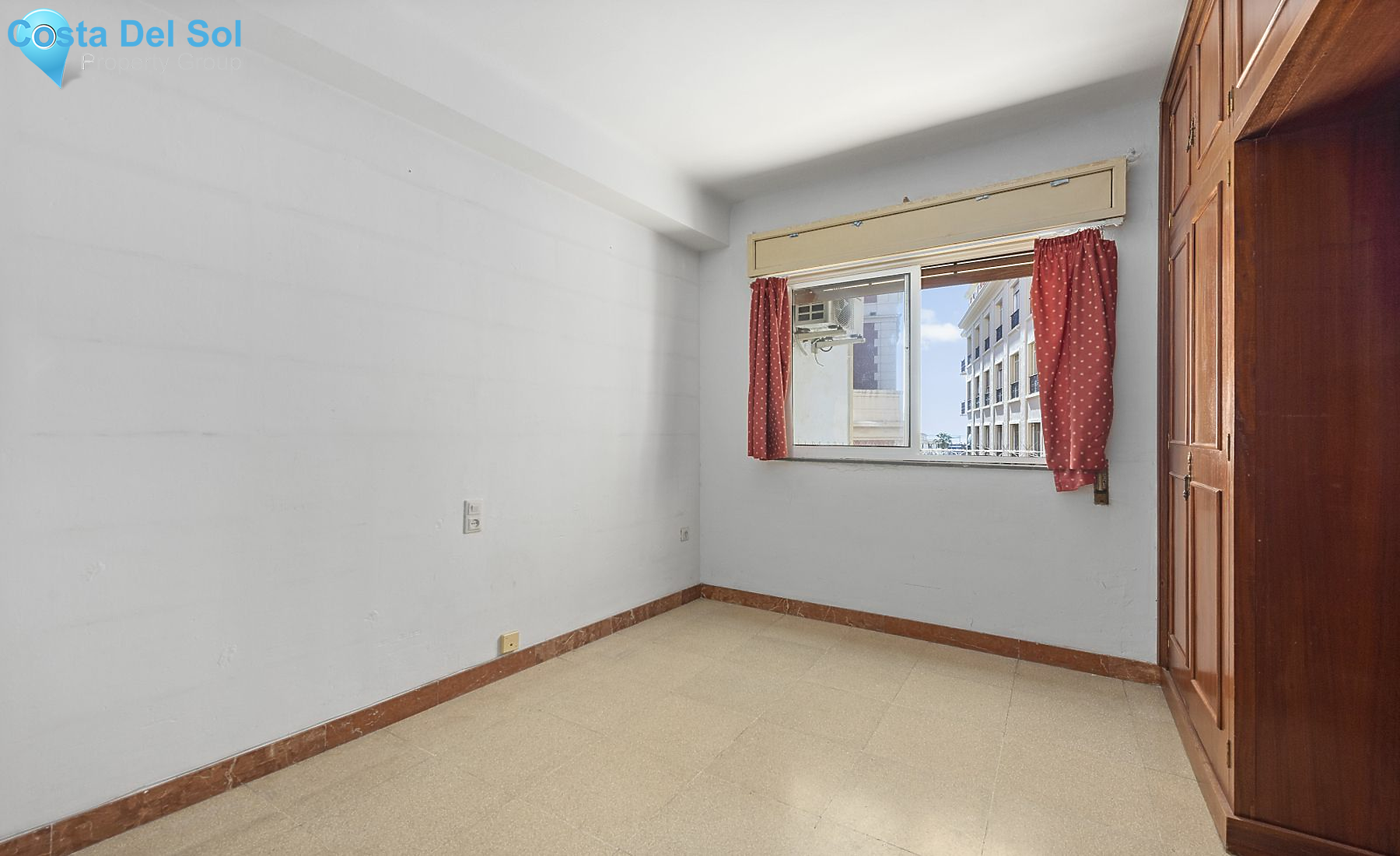 Middle Floor Apartment in Málaga-1177224