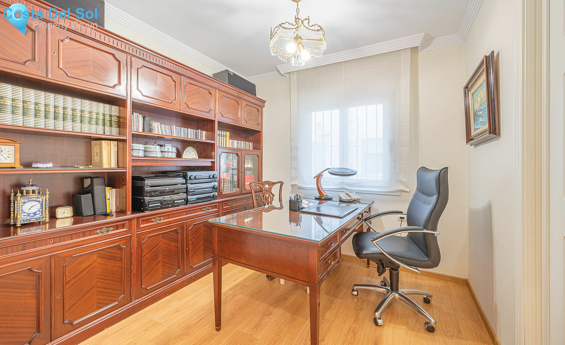 Middle Floor Apartment in Málaga-1516517