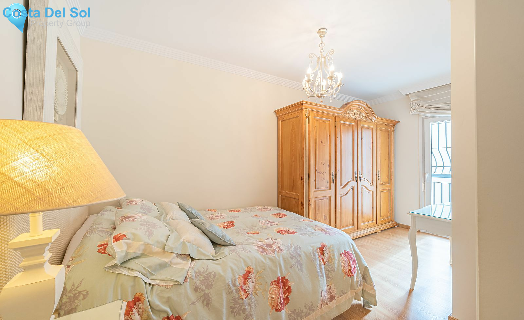 Middle Floor Apartment in Málaga-1516525