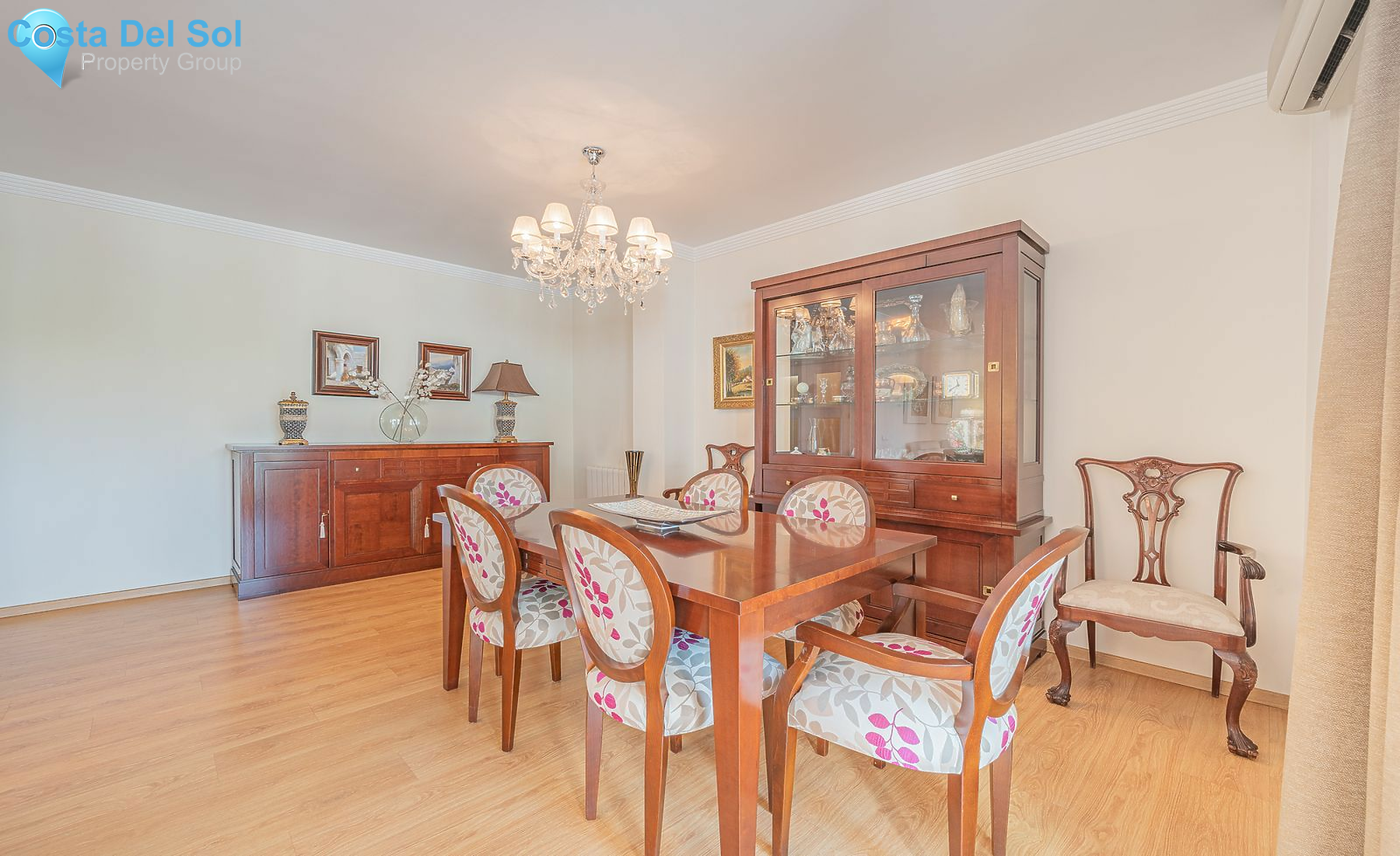 Middle Floor Apartment in Málaga-1516509