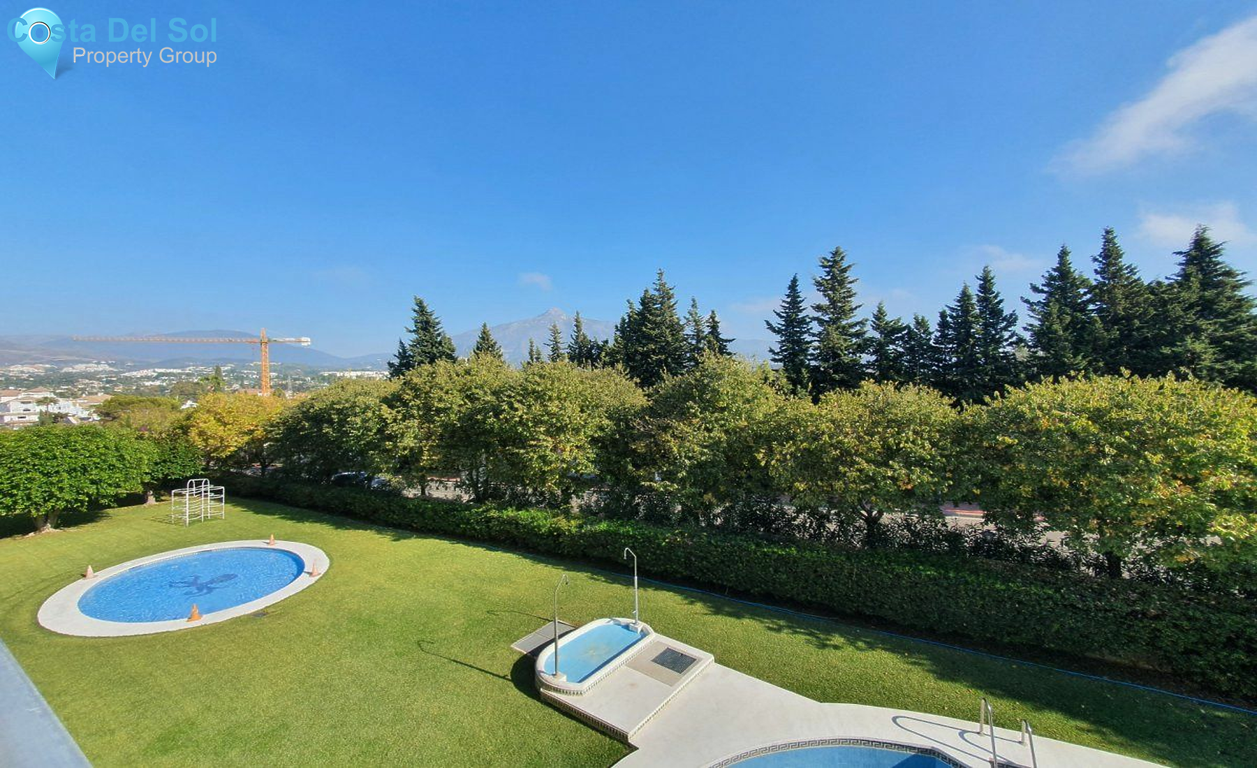 Middle Floor Apartment in Nueva Andalucía