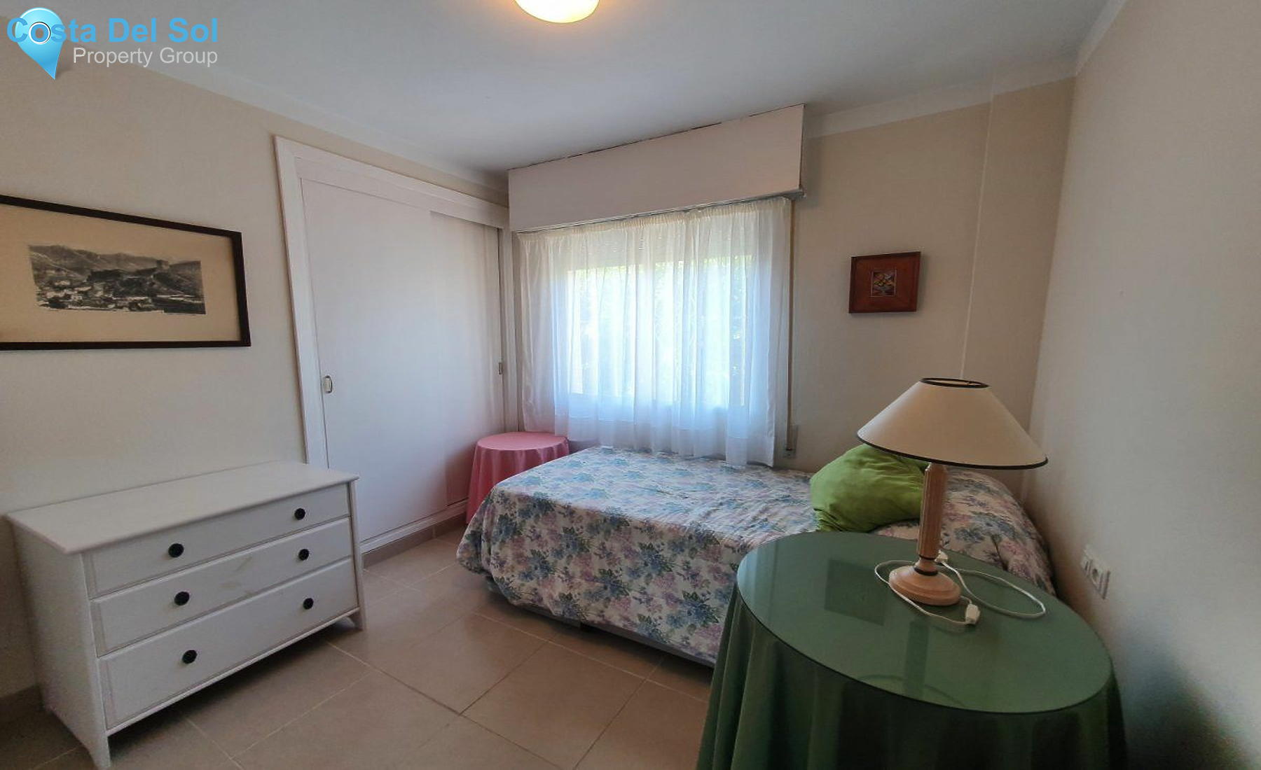 Middle Floor Apartment in Nueva Andalucía-1206678