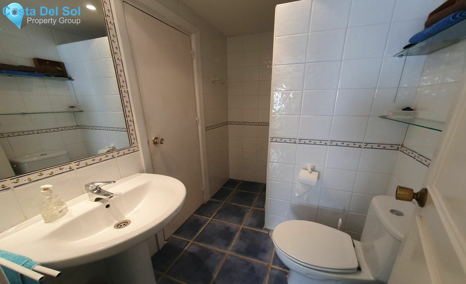 Middle Floor Apartment in Nueva Andalucía-1206680