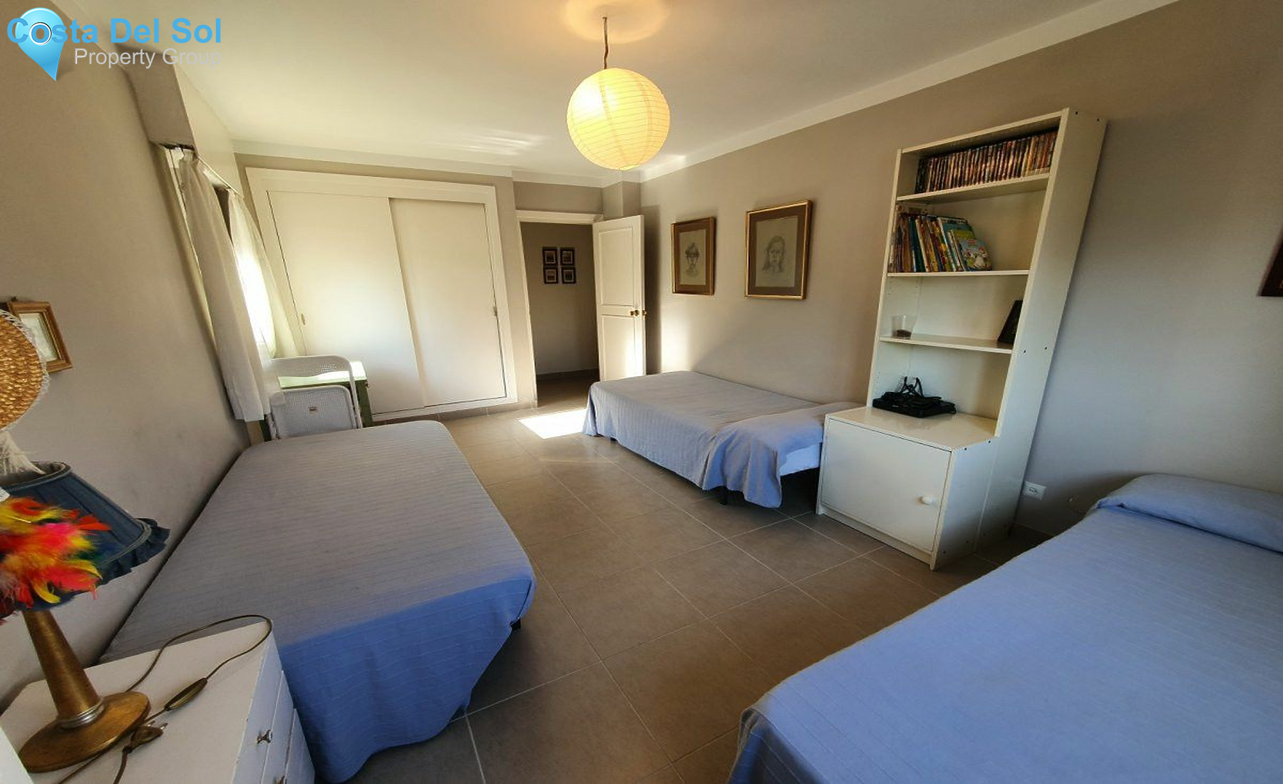 Middle Floor Apartment in Nueva Andalucía-1206681