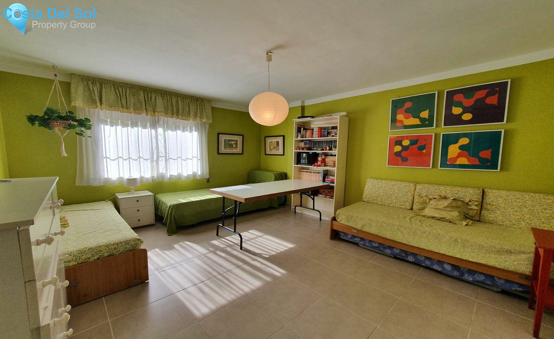 Middle Floor Apartment in Nueva Andalucía-1206683