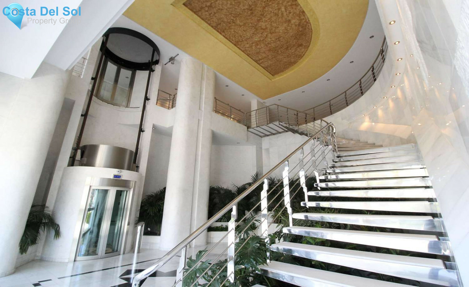 Penthouse in Puerto Banús